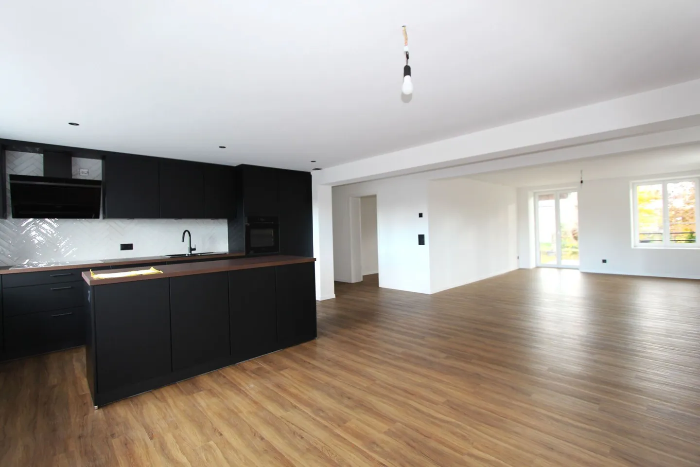 Modern 5.5-room apartment with garden - stylish living in Affeltrangen - Photo 2 of 10