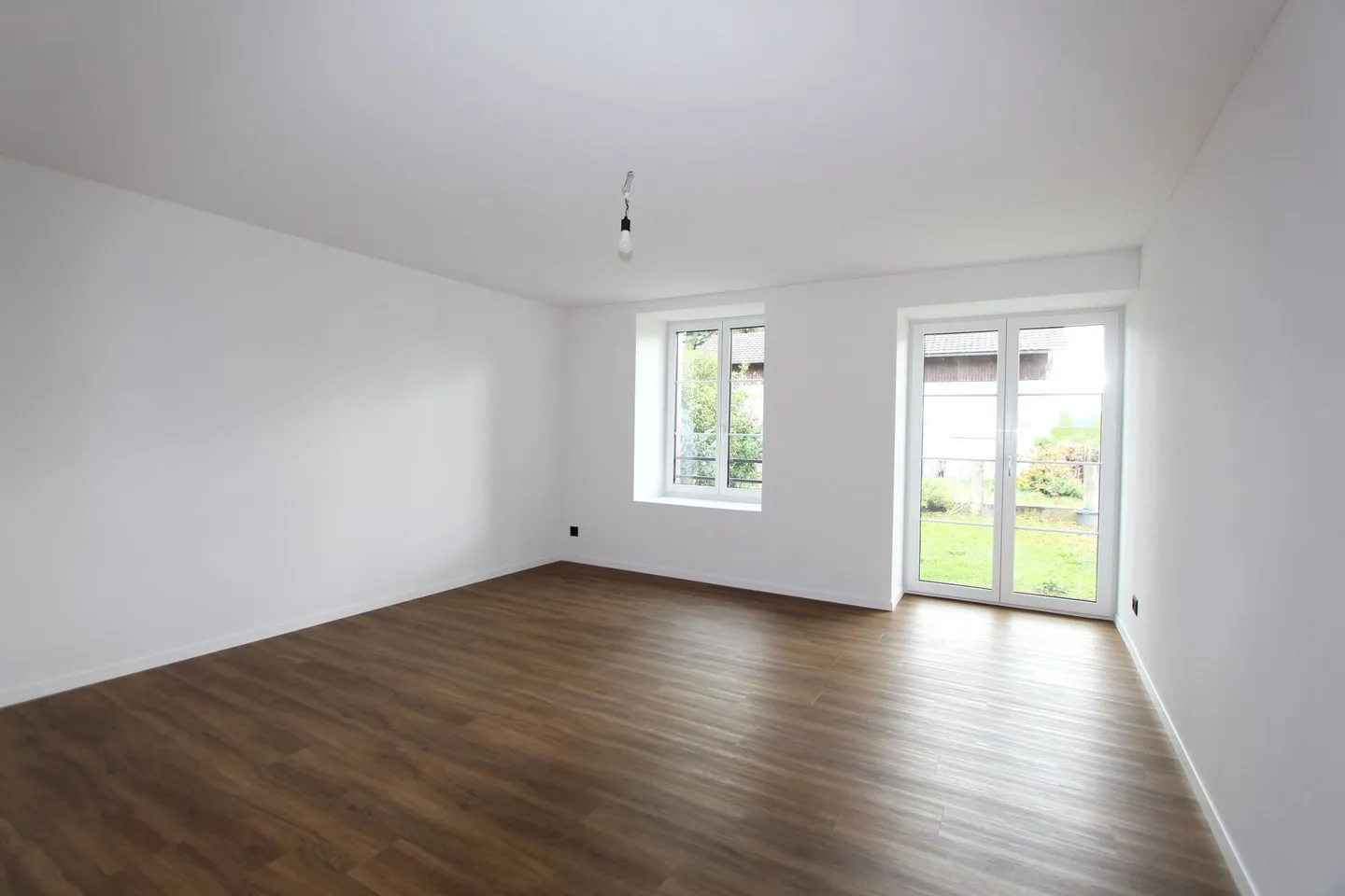 Modern 5.5-room apartment with garden - stylish living in Affeltrangen - Photo 6 of 10
