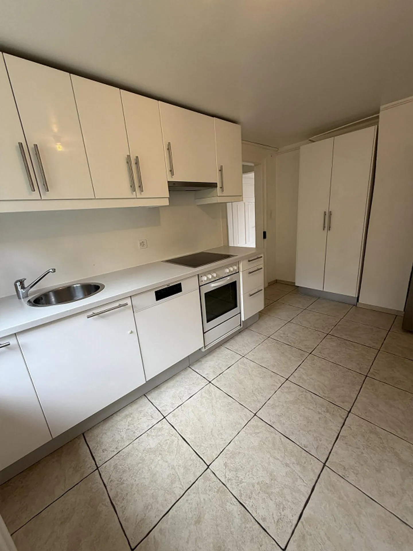Appartamento di 4 stanze - Foto 1 di 12