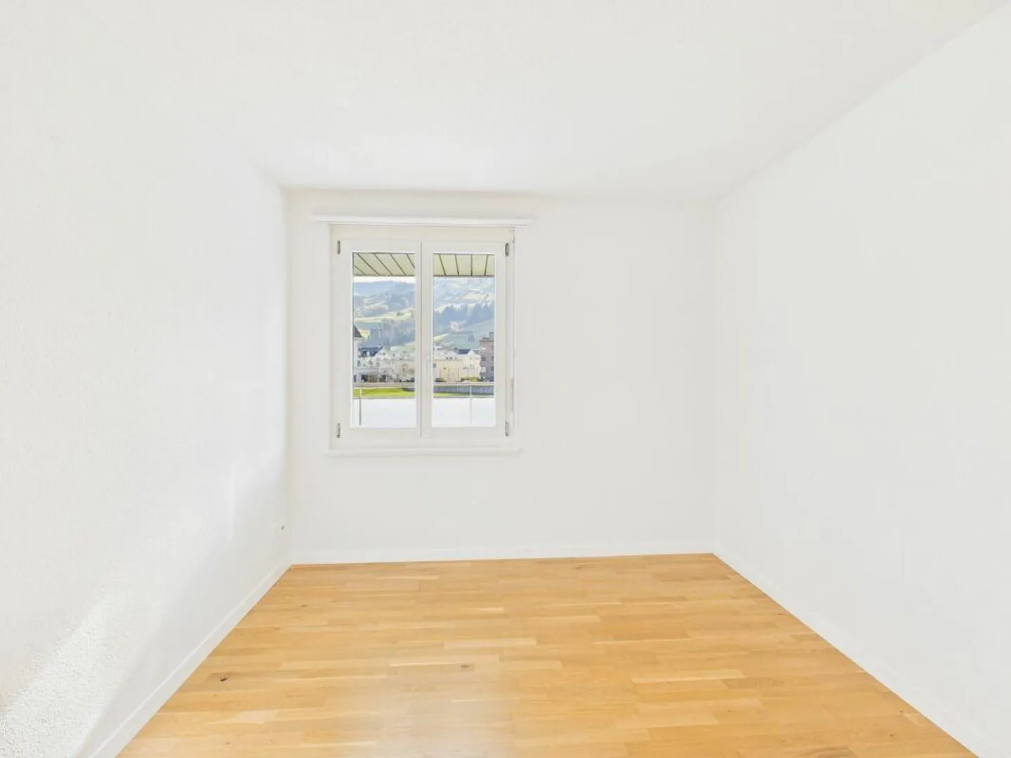 Lichtdurchflutete Wohnung an ruhiger Lage in Ebnat-Kappel - Foto 7 von 13