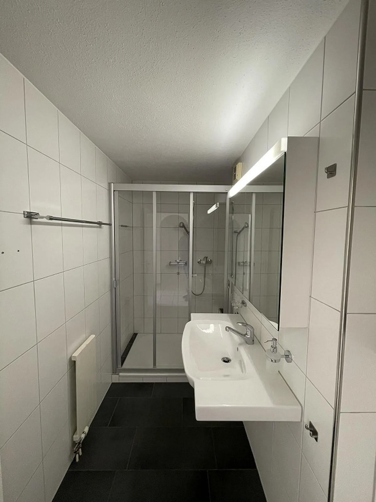 Charmante Wohnung mit Grünblick - Foto 3 von 13