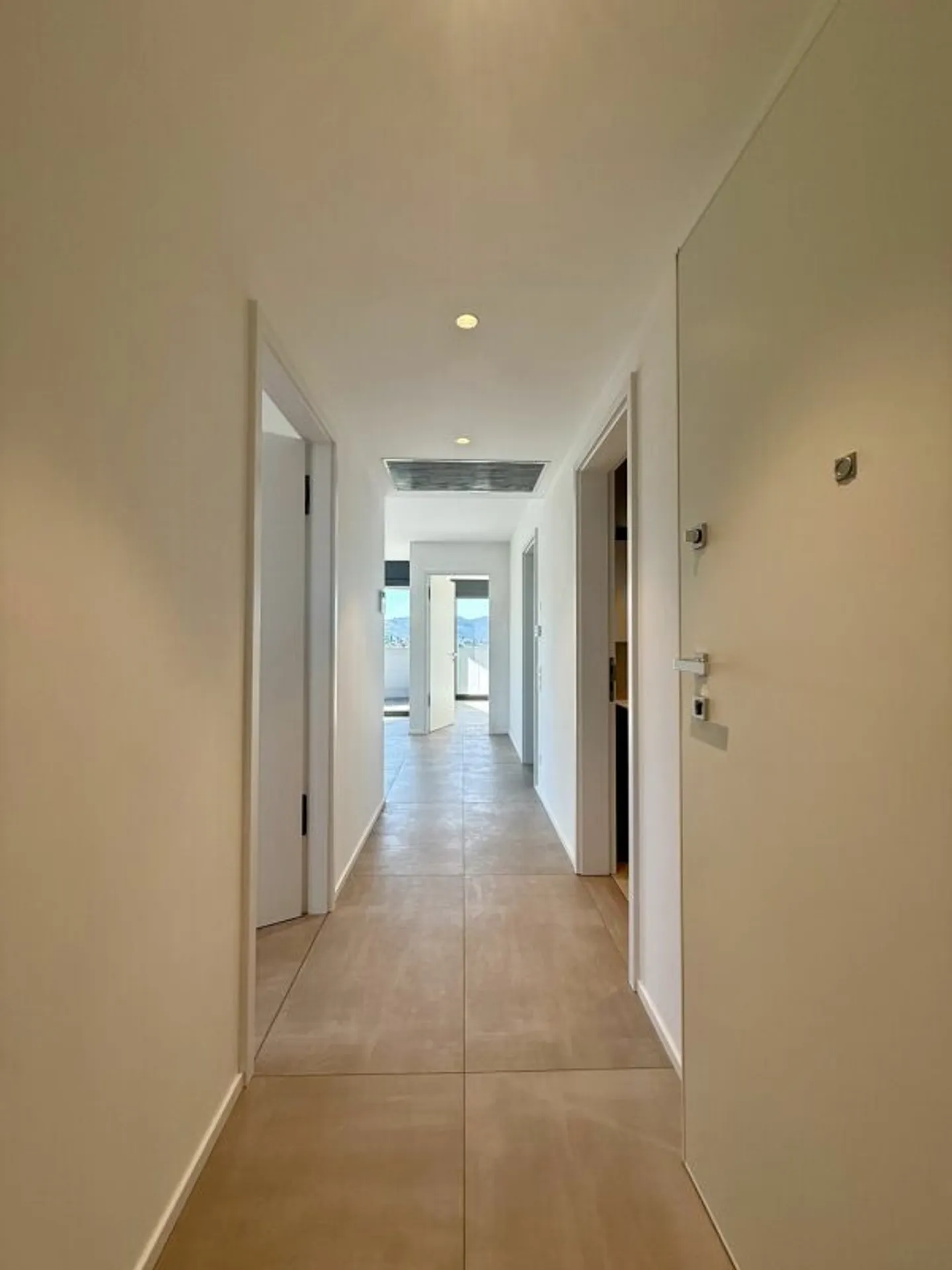 Appartamento in affitto - Foto 2 di 12