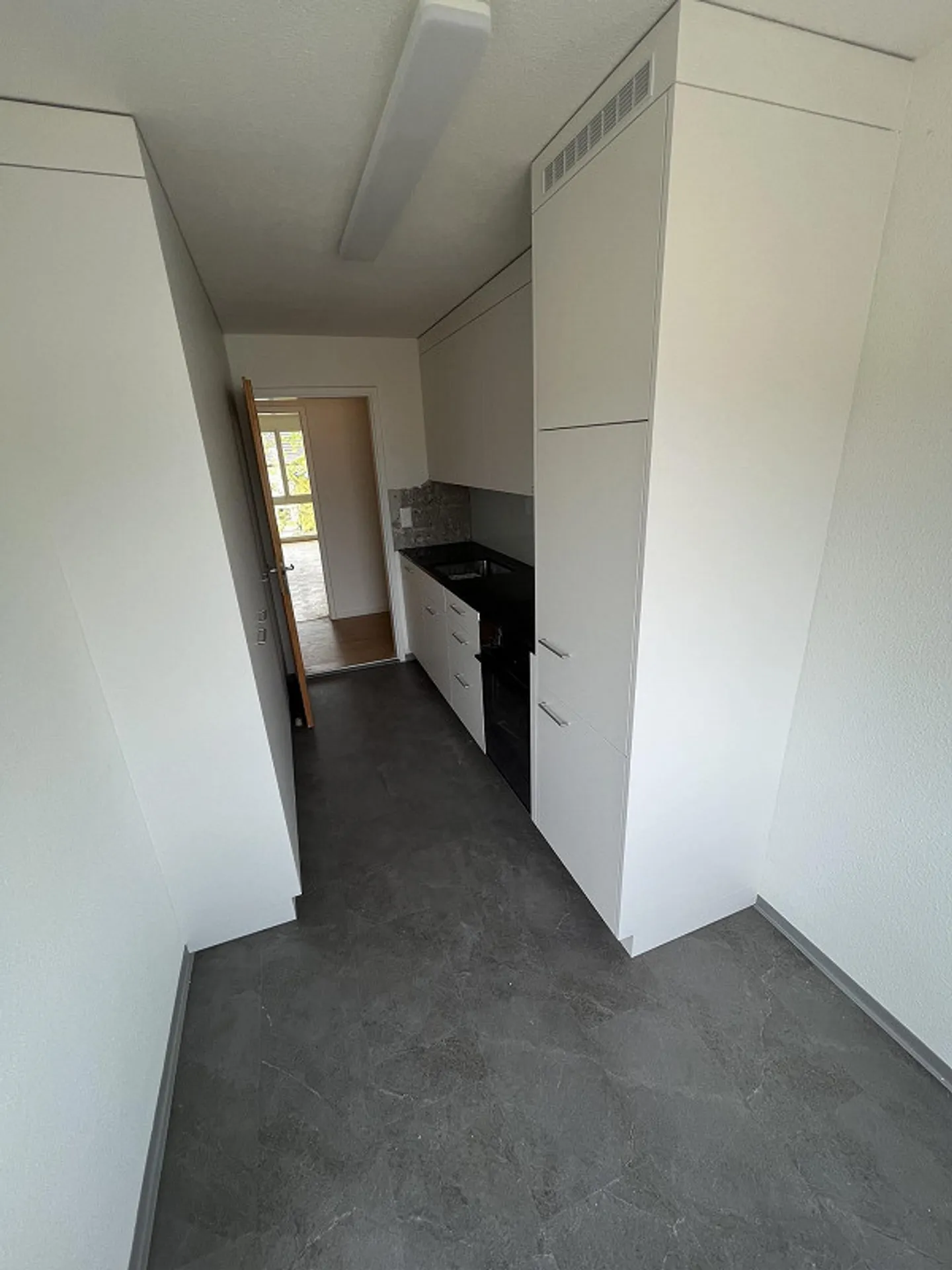 Helle Wohnung Nähe Bahnhof - Foto 2 von 8