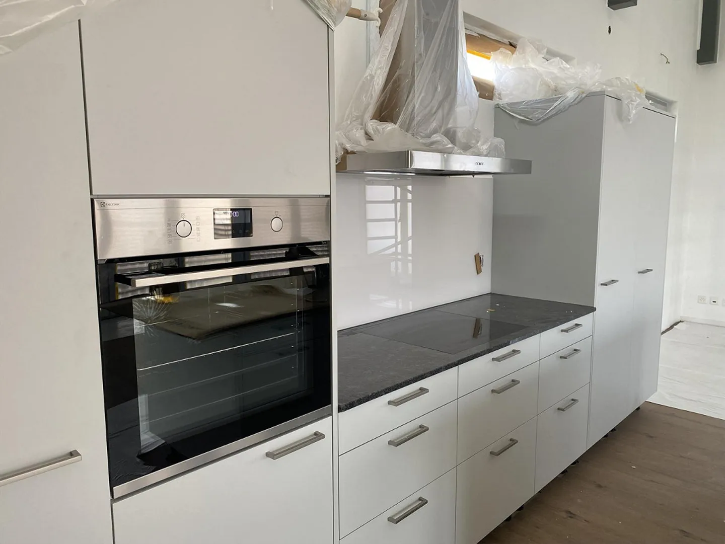 Ampio attico con terrazza ad Altstätten - Foto 1 di 7
