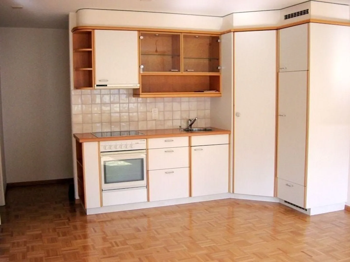 2-room apartment in the city center - Photo 2 of 8