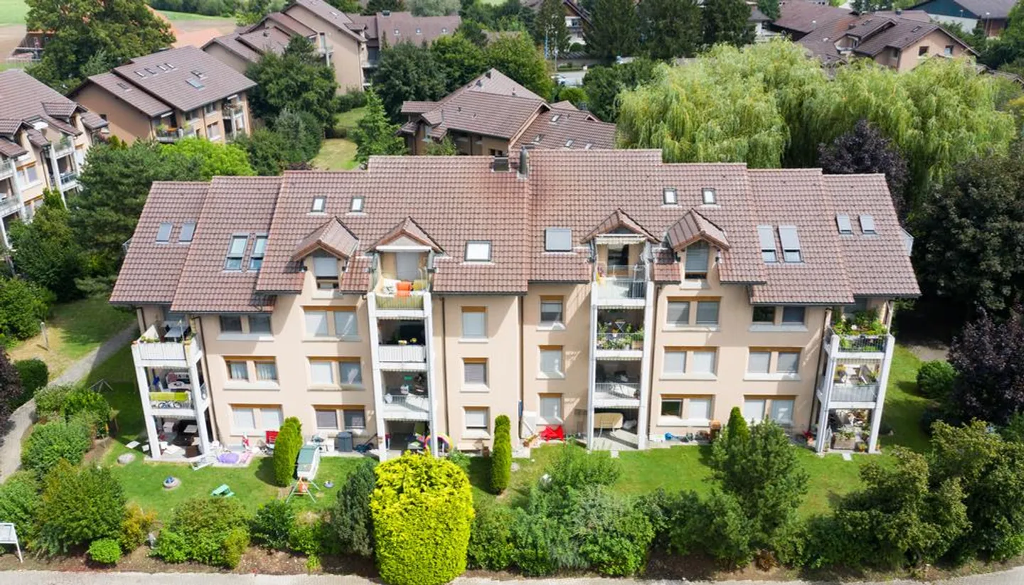 Emplacement central dans la région - dans le vert - appartement de 3,5 pièces - Photo 1 sur 6