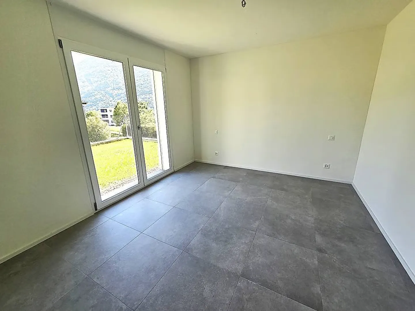 Bell'appartamento di 4,5 stanze con giardino a Claro - Foto 13 di 13
