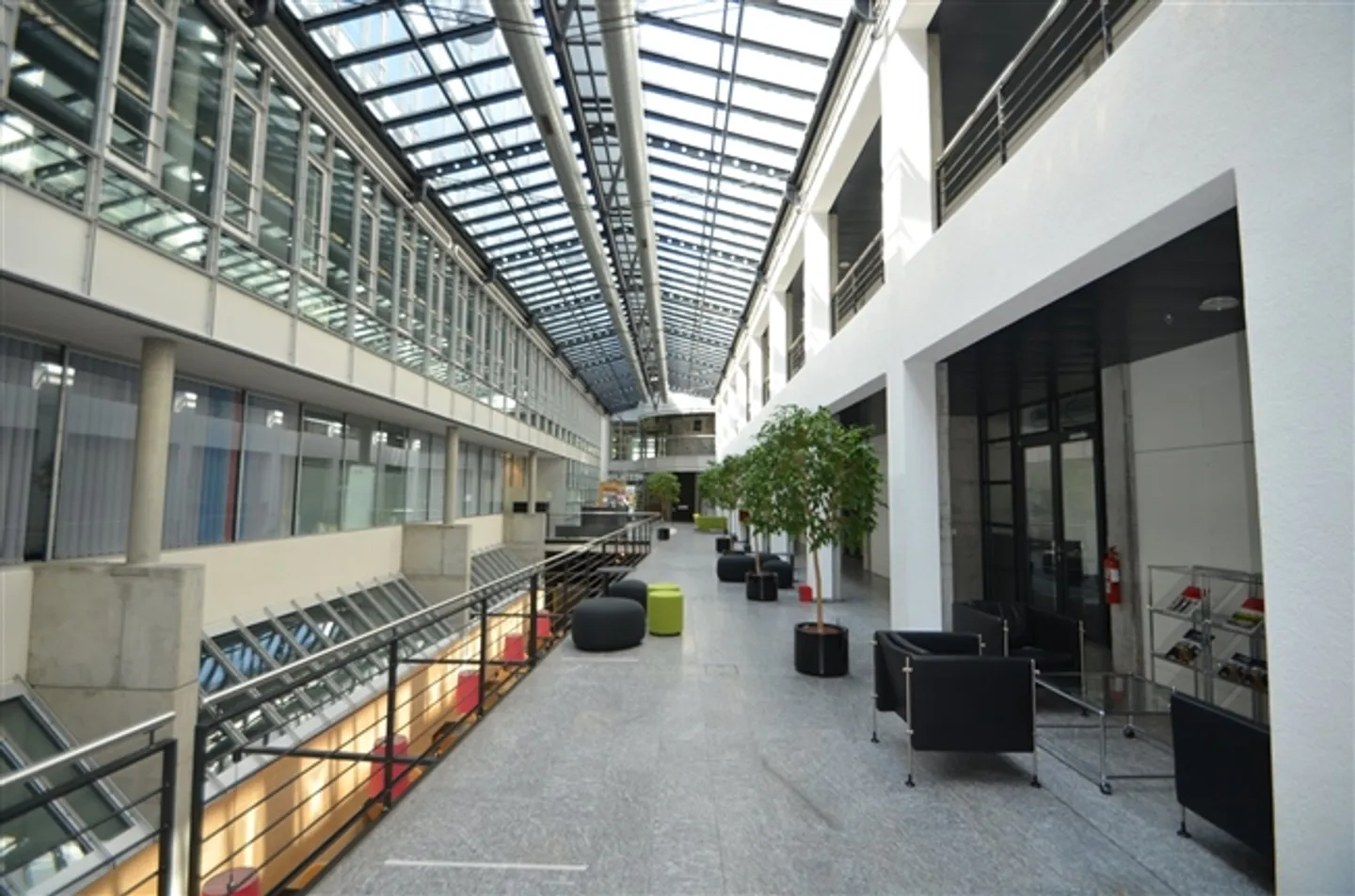 YOUR NEW OFFICE SPACES IN BERN BÜMPLIZ - Photo 3 of 9