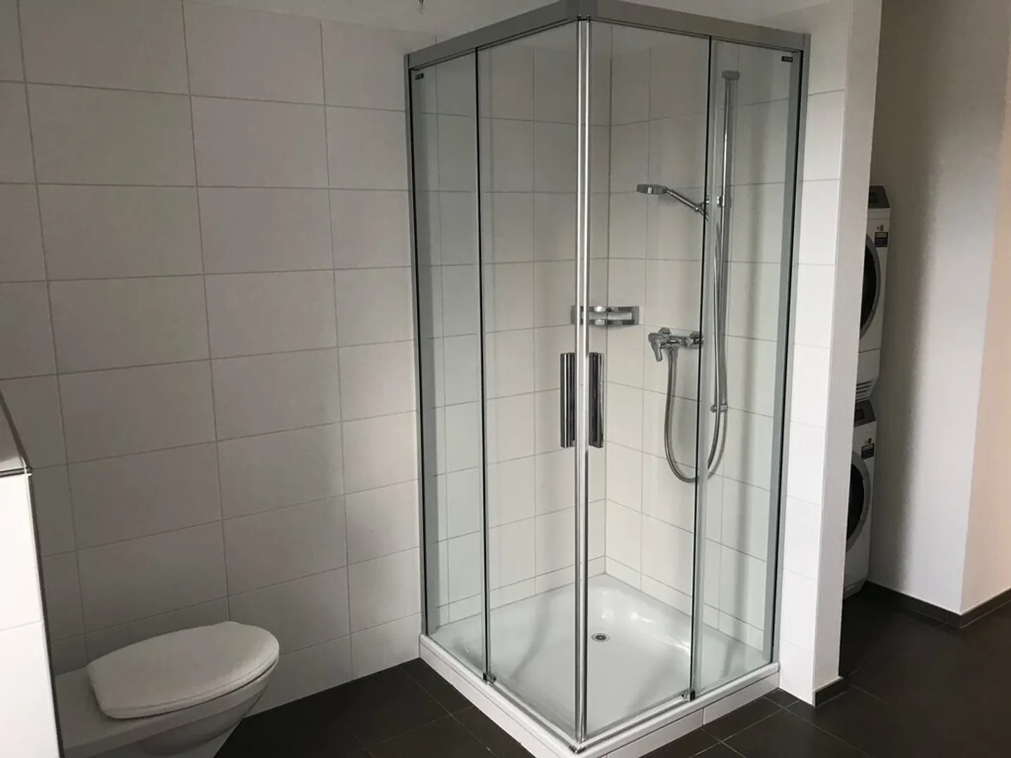 Un Début d'Appartement Heureux - Photo 5 sur 8