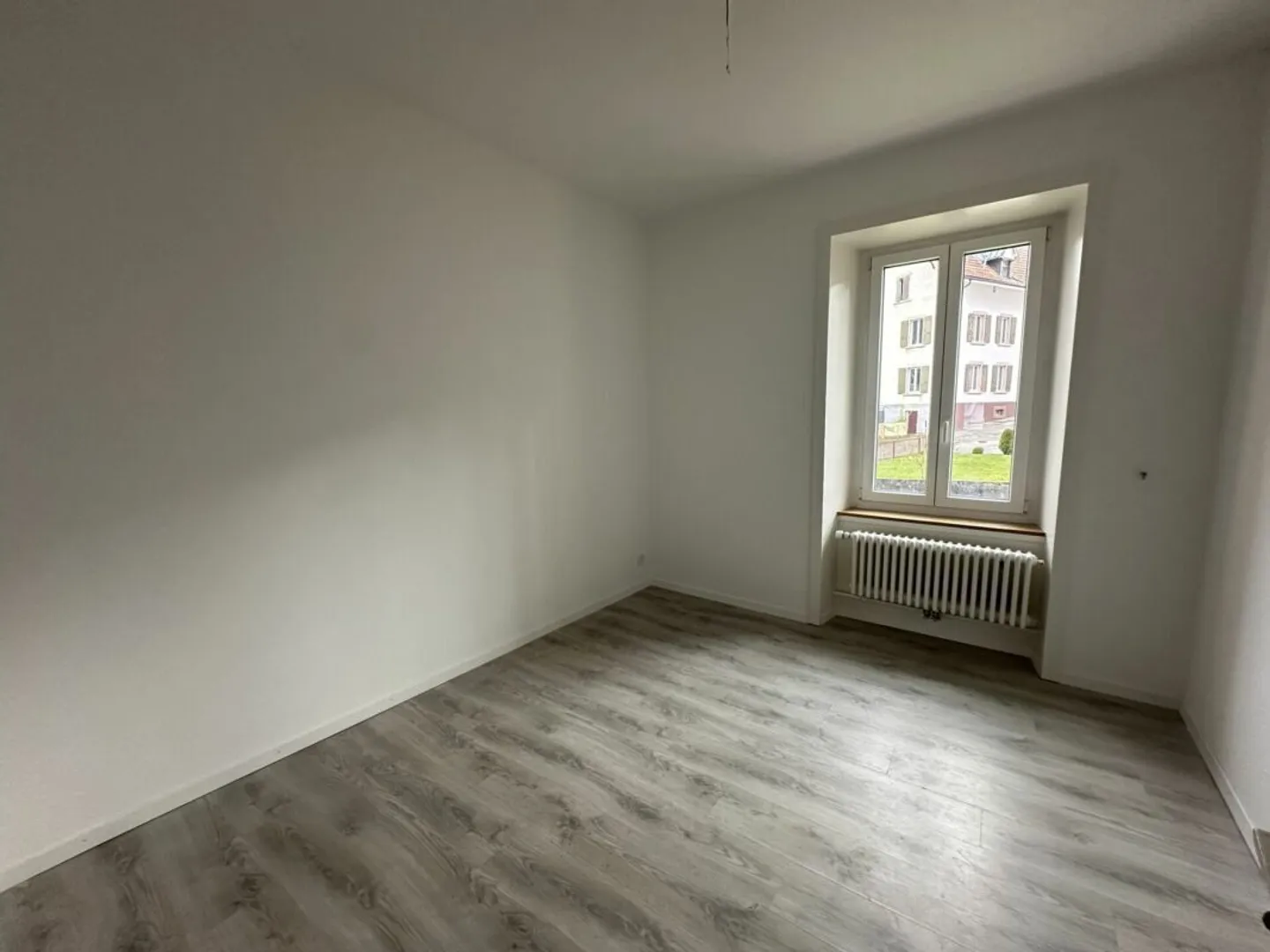 3-room apartment on the 2nd floor - Chemin des Prises 2, Couvet (Val-de-Travers) - Photo 4 of 6