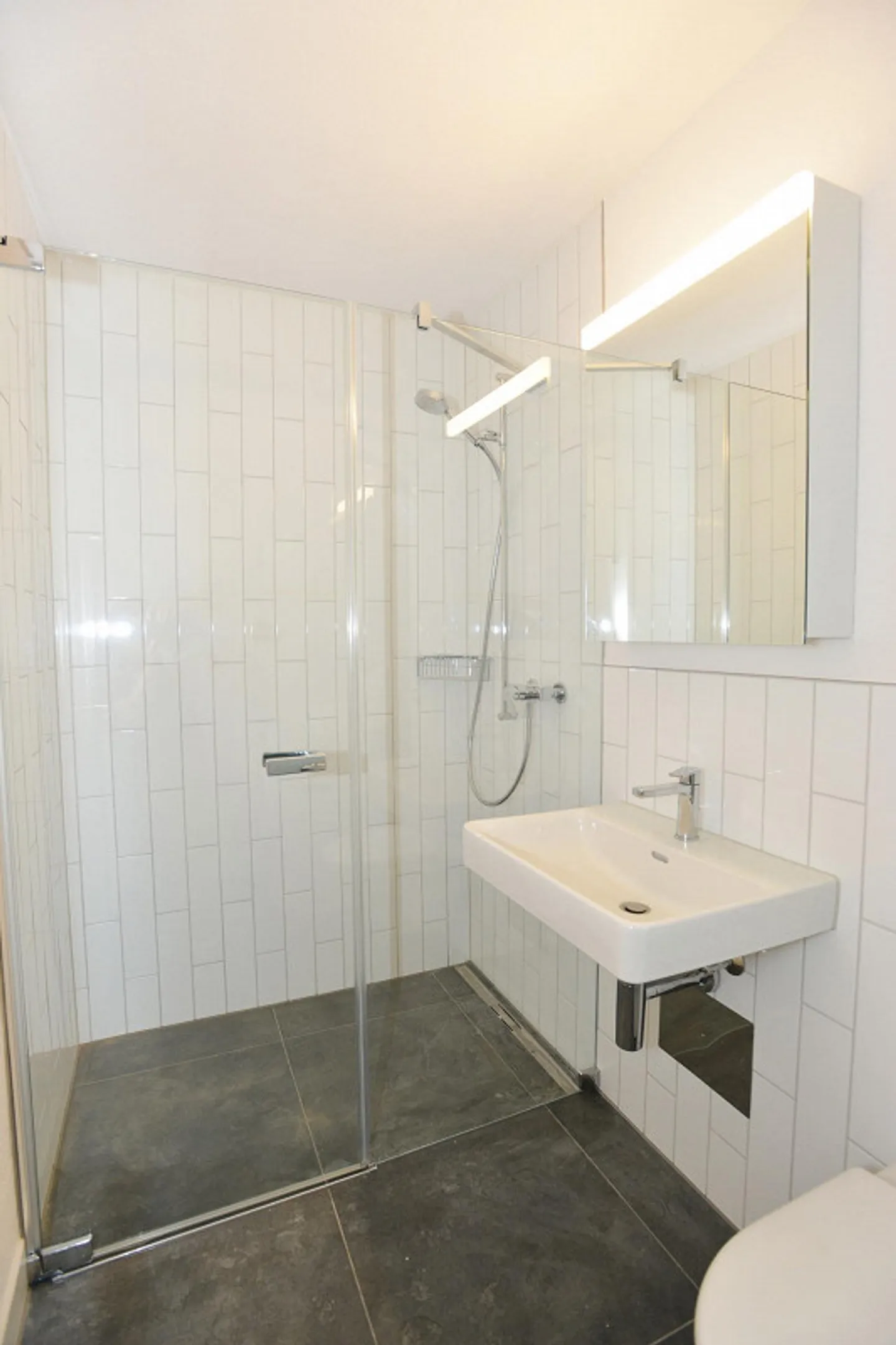 Appartement de 3,5 pièces dans un endroit calme - Photo 3 sur 5