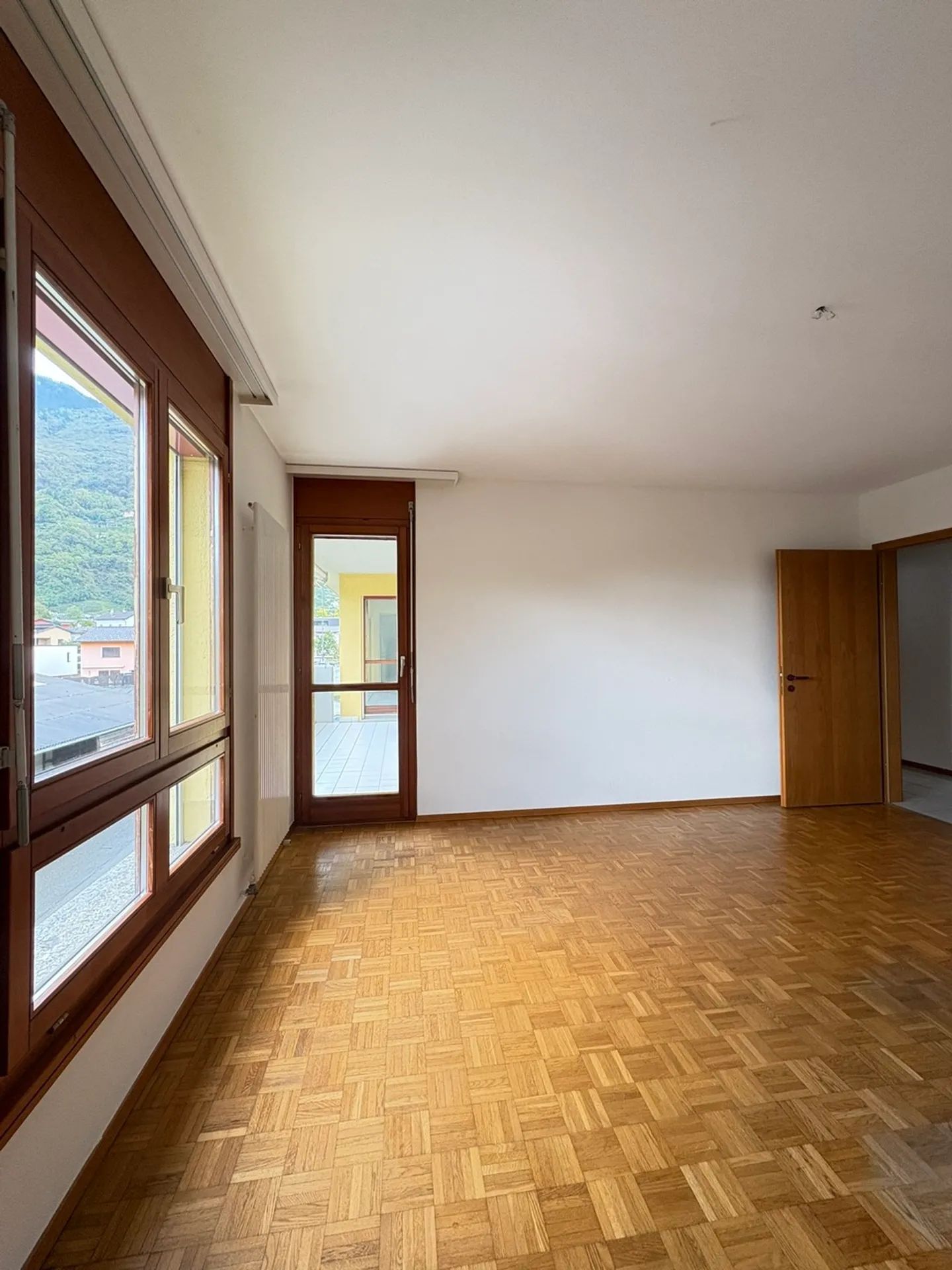 SEMENTINA,
Affittiamo appartamento di 2½ locali - Foto 8 di 11