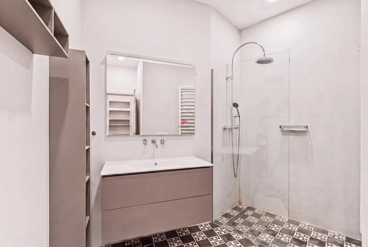 Appartement moderne en ville avec charme historique - Photo 4 sur 5