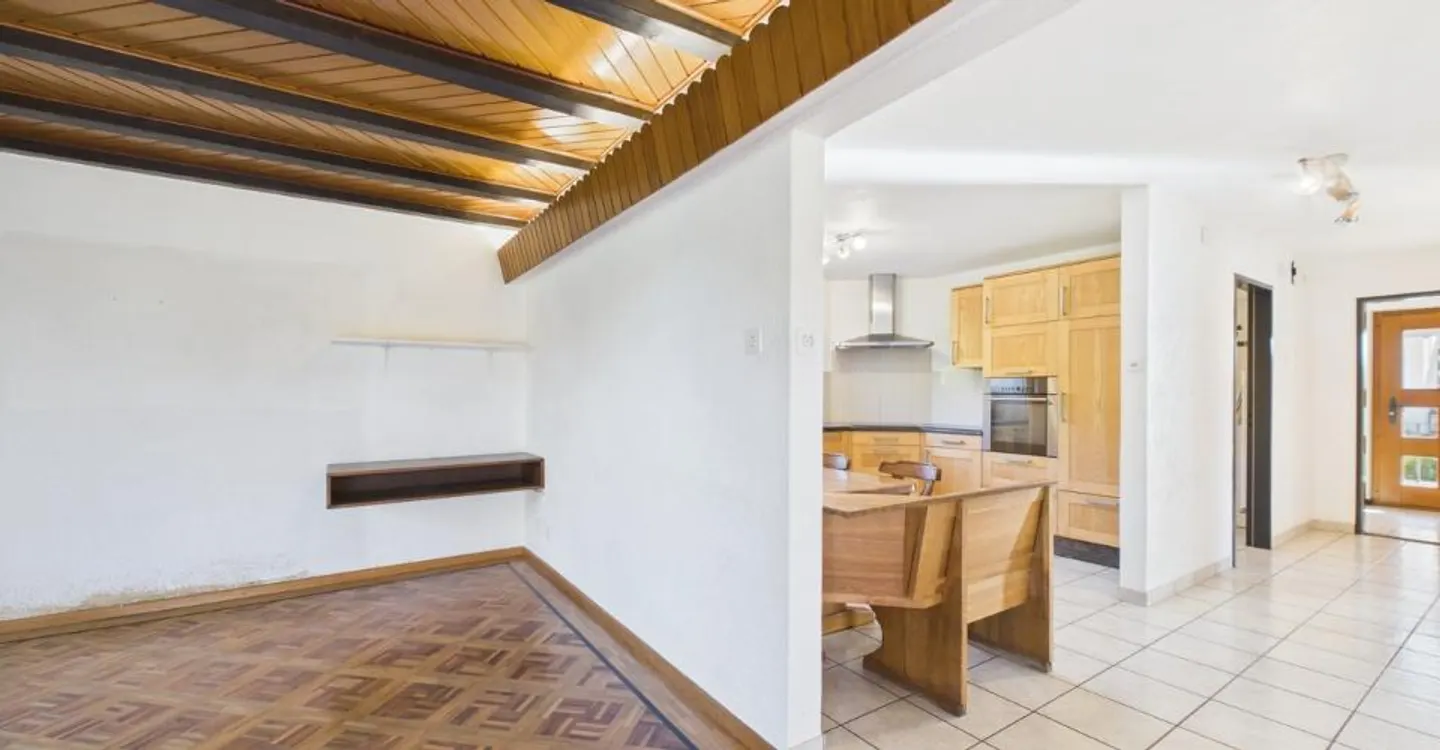 Large family home in the heart of nature, land 1,750 m² – Movelier - Photo 7 of 12