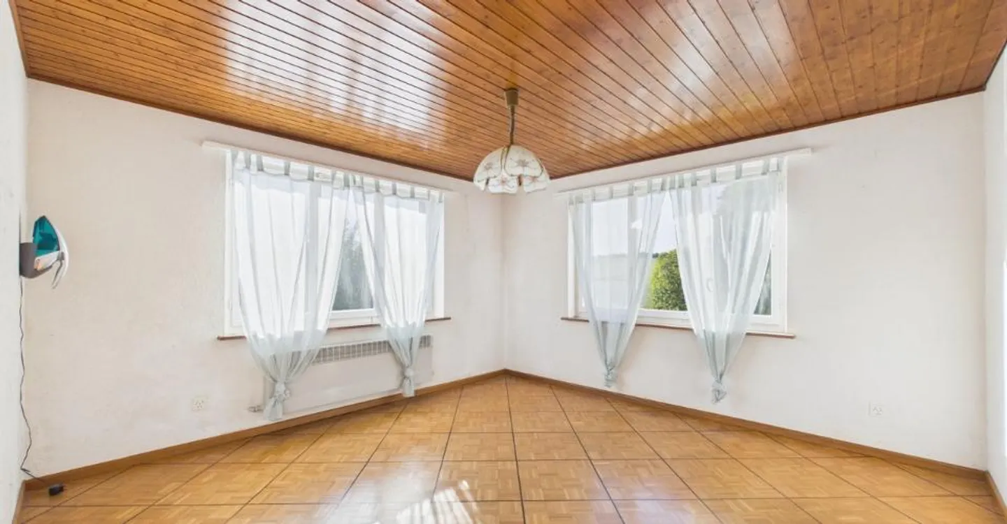 Large family home in the heart of nature, land 1,750 m² – Movelier - Photo 10 of 12
