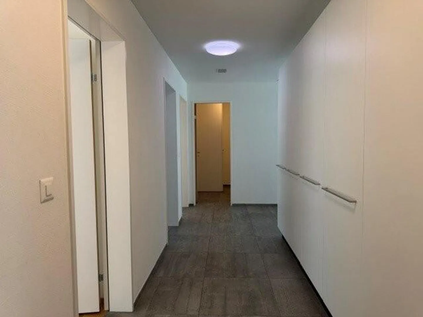 Appartement familial 4.5 pièces à Domat/Ems - Spacieux et moderne ! - Photo 4 sur 8