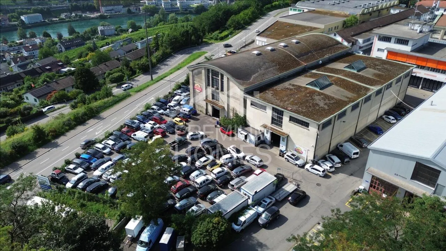 Business Power in Prime Location - Photo 1 of 6