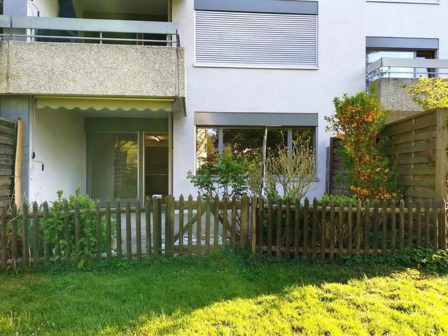 Appartement ensoleillé avec coin salon - Photo 3 sur 12