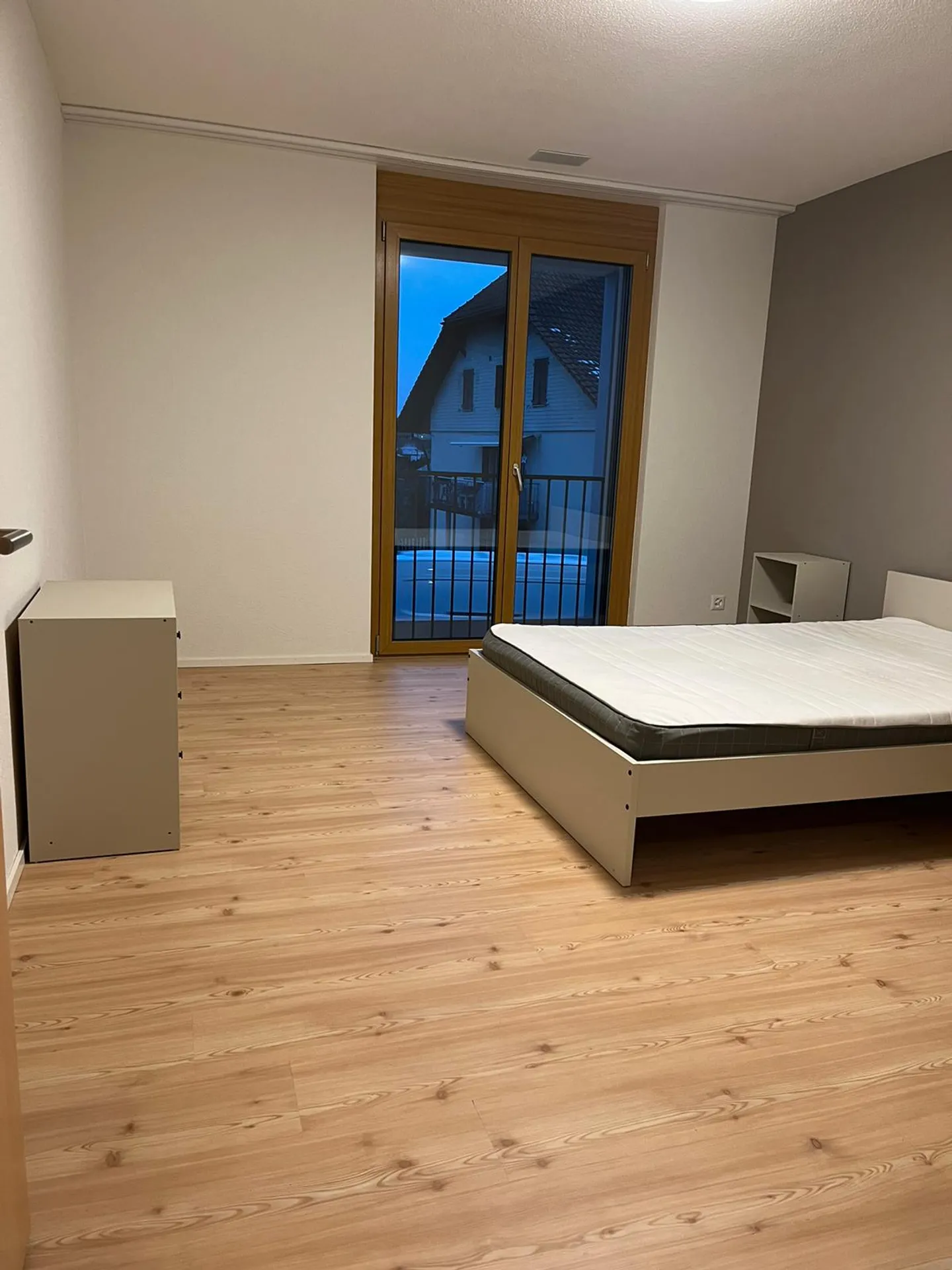 Saisonzimmer möbliert zu mieten in Niederbipp - Foto 1 von 6