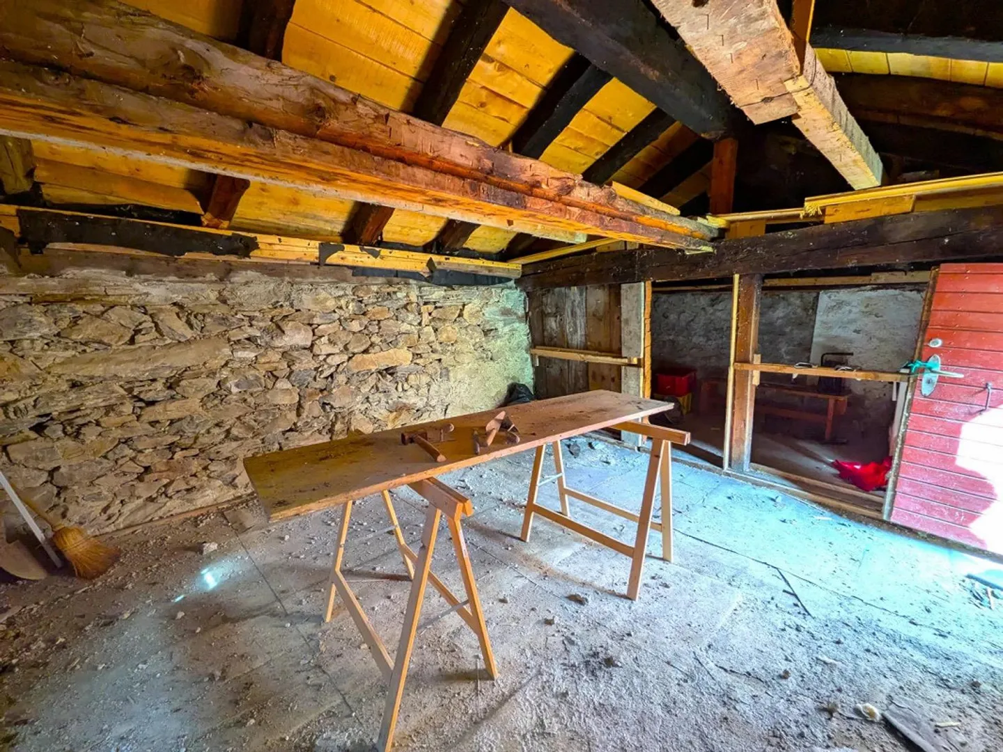 Alpine hut at about 2,000 m above sea level on the Bachalpe - Photo 4 of 14