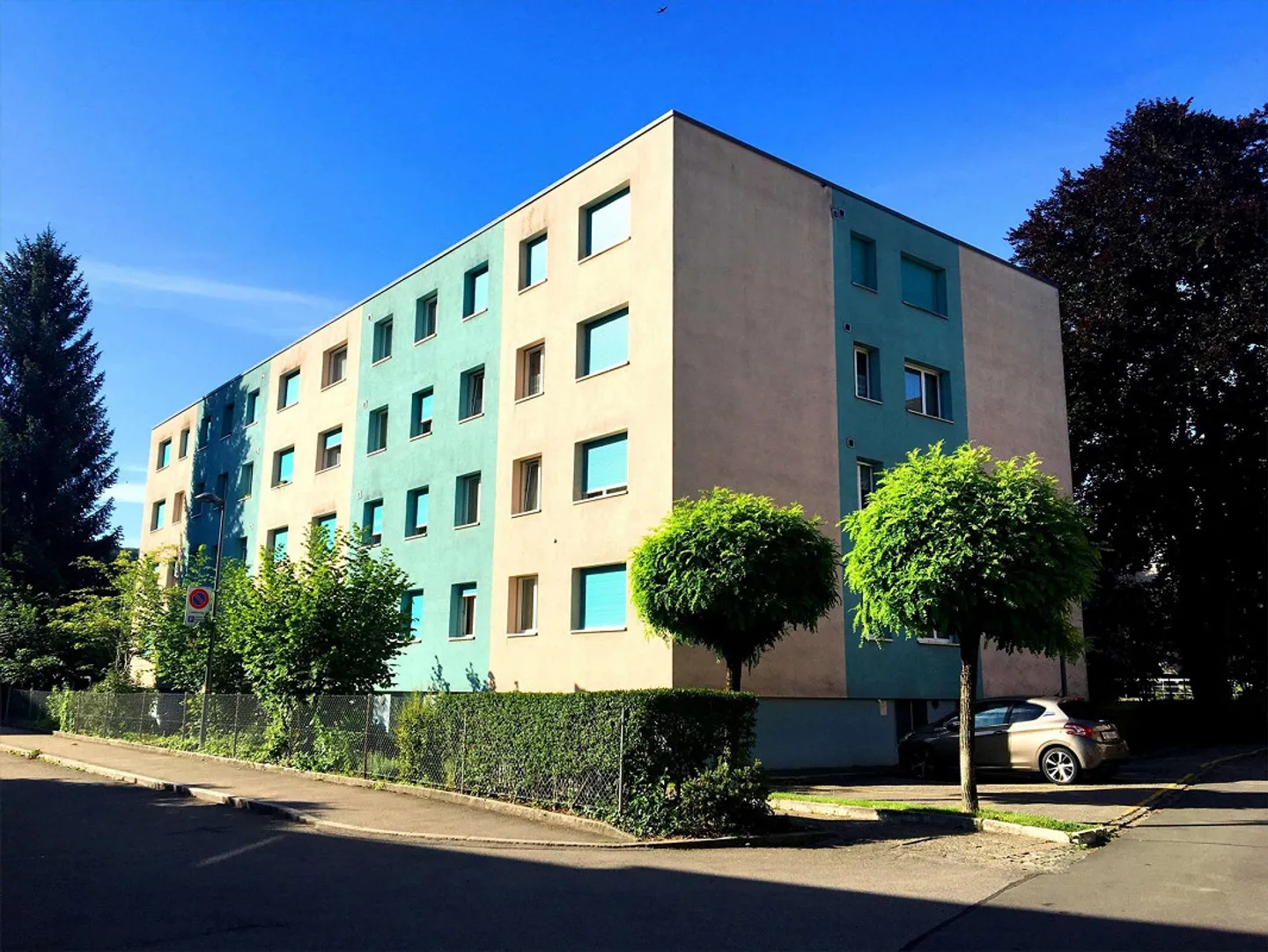 Outdoor Parking Space in Burgdorf - Photo 1 of 1