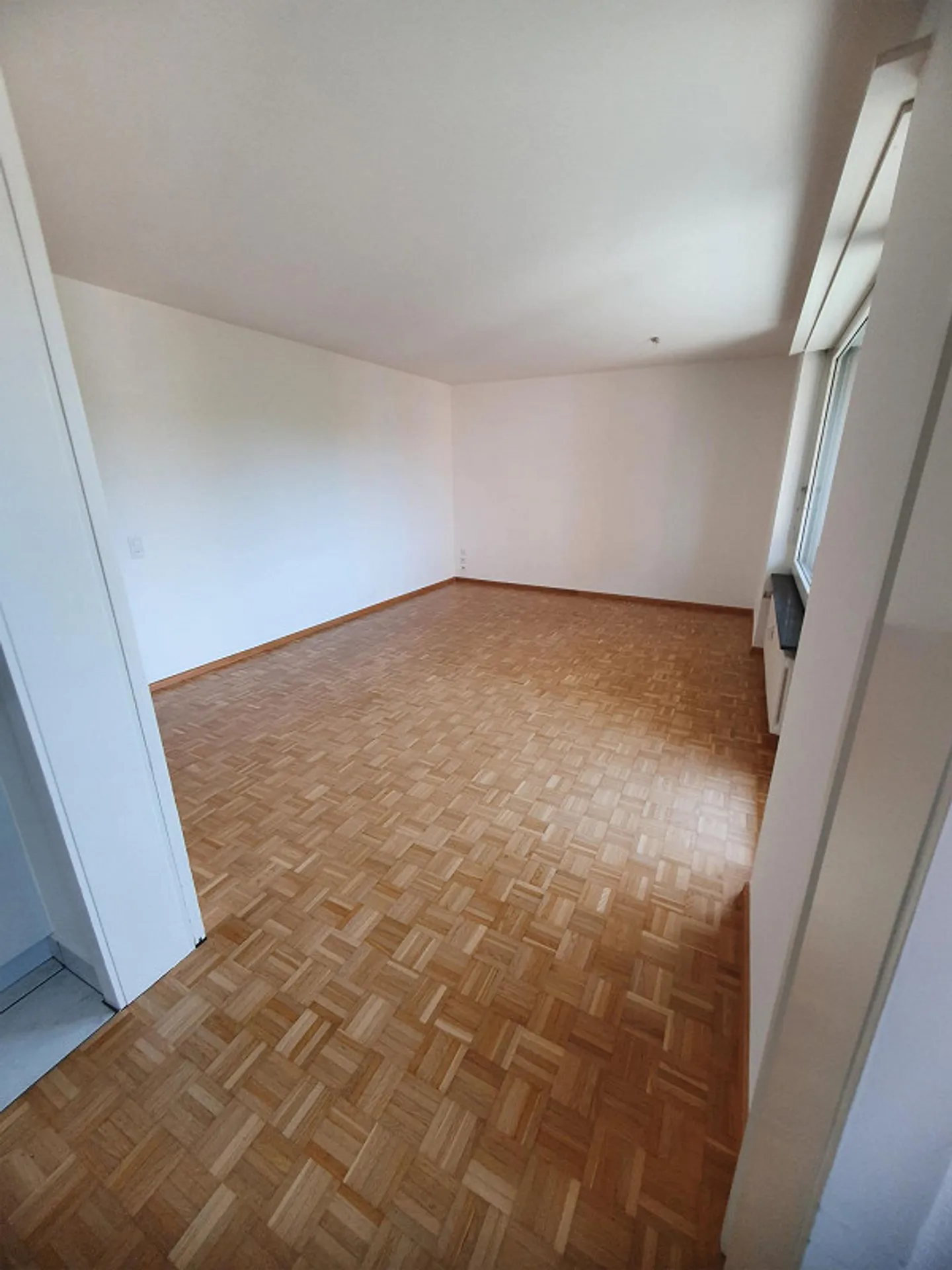 Temporary Living - Beautiful 3.5-Room Apartment - Photo 4 of 10