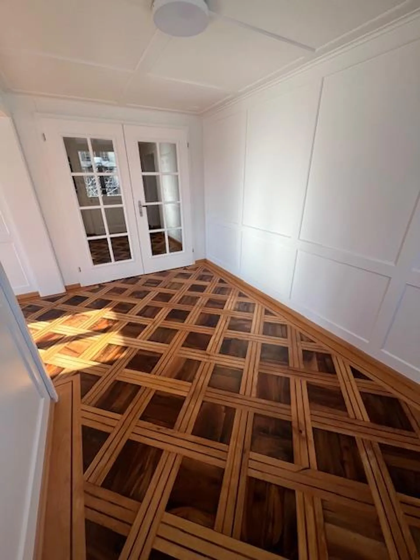 Appartamento di 3,5 locali recentemente ristrutturato in una casa trifamiliare - Foto 10 di 13