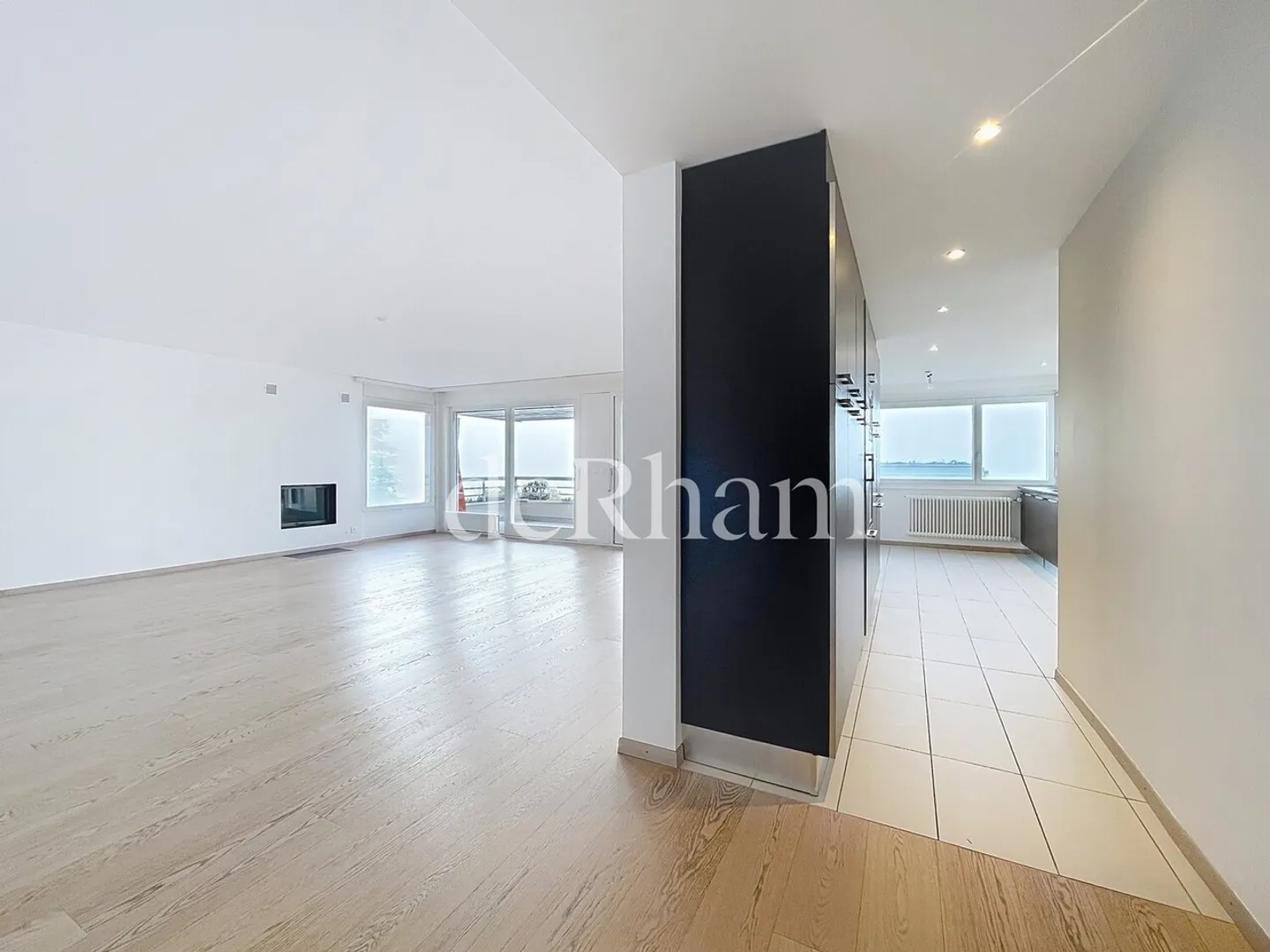 Stunning 4.5-room apartment with beautiful lake view! - Photo 4 of 12