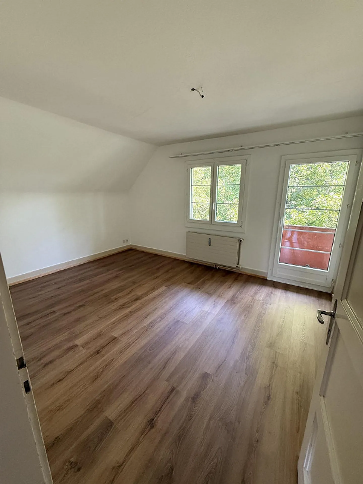 Appartement de 4 pièces à louer dans le quartier Bruderholz - Photo 3 sur 11