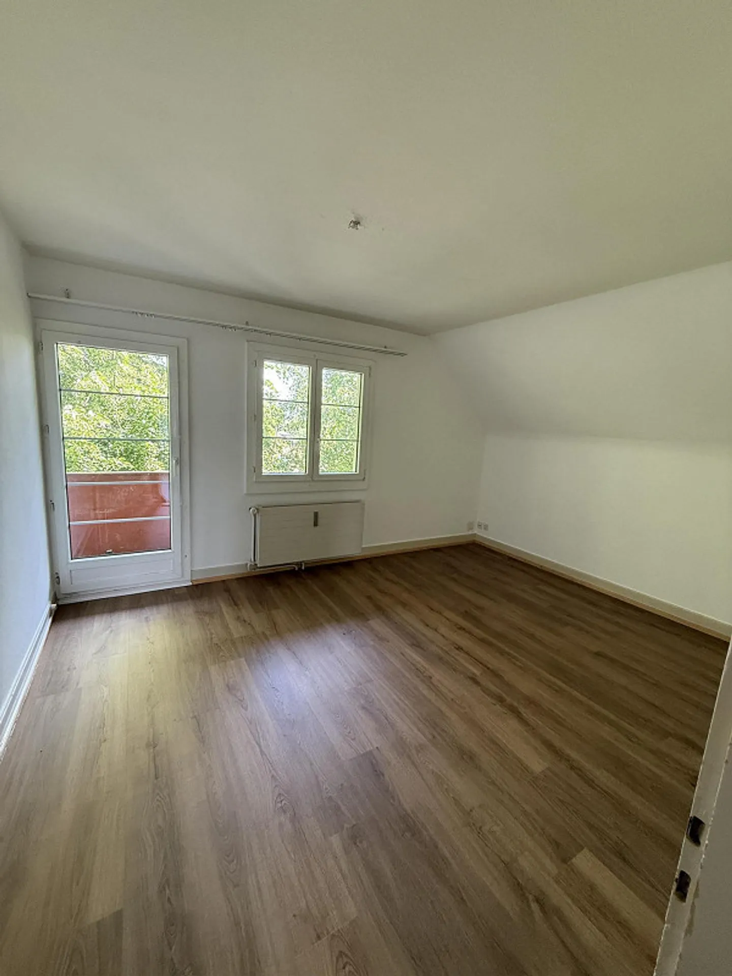 Appartement de 4 pièces à louer dans le quartier Bruderholz - Photo 4 sur 11