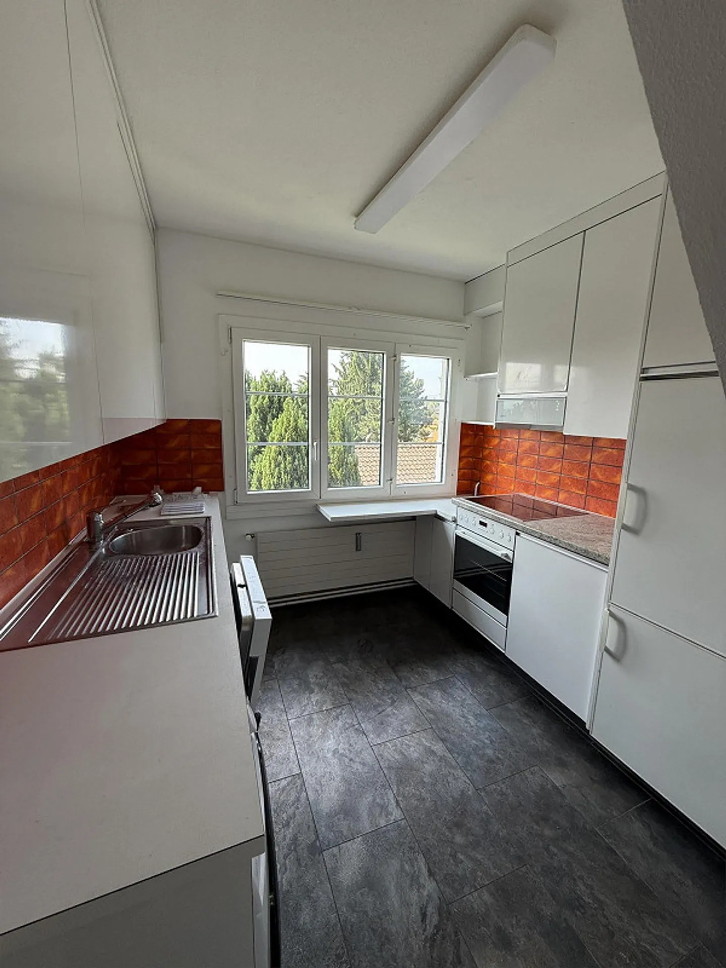 Appartement de 4 pièces à louer dans le quartier Bruderholz - Photo 7 sur 11