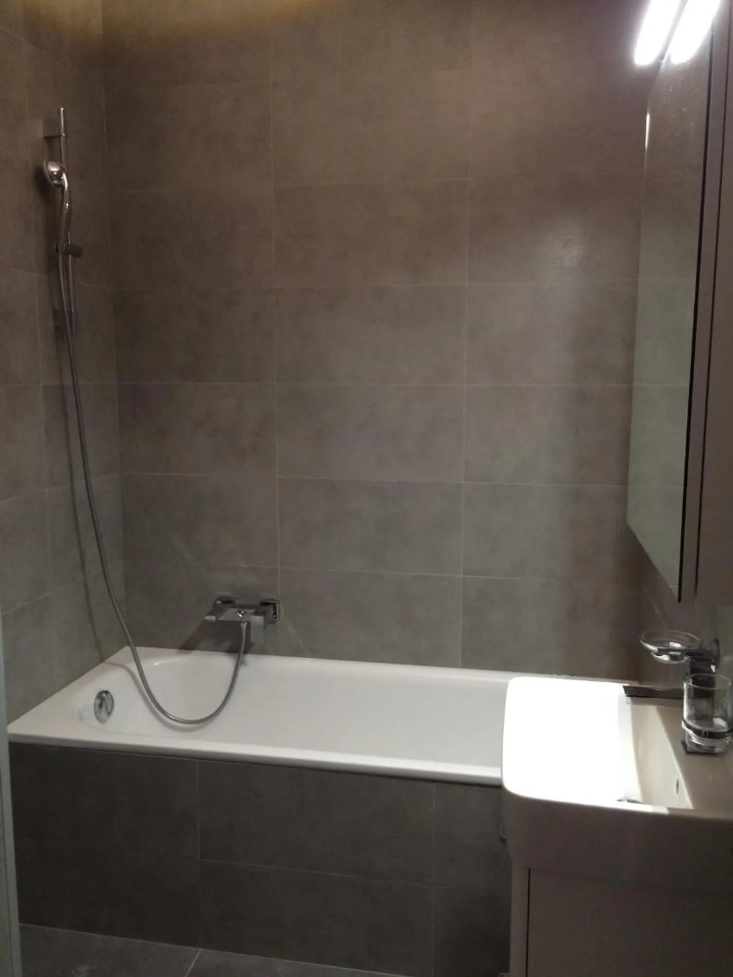 Appartement spacieux 5 pièces - Photo 7 sur 13
