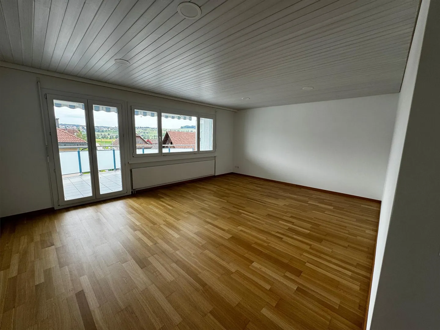 Pilatus View Büron, renovated 4.5-room apartment with large balcony - Photo 5 of 13