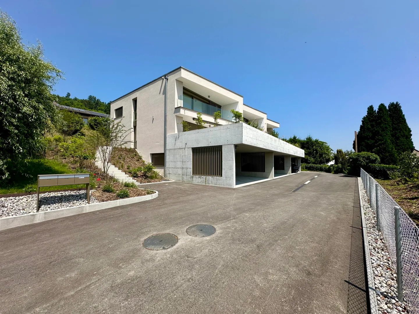 Exceptional Contemporary Villa - Photo 1 of 12