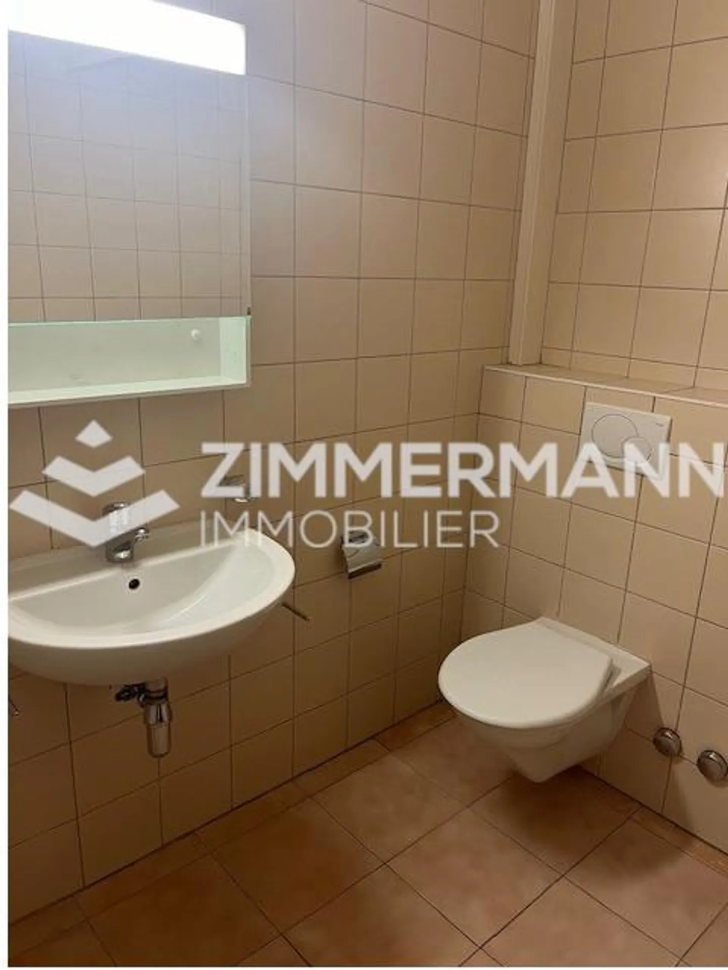 Bureau Spacieux - Photo 7 sur 7