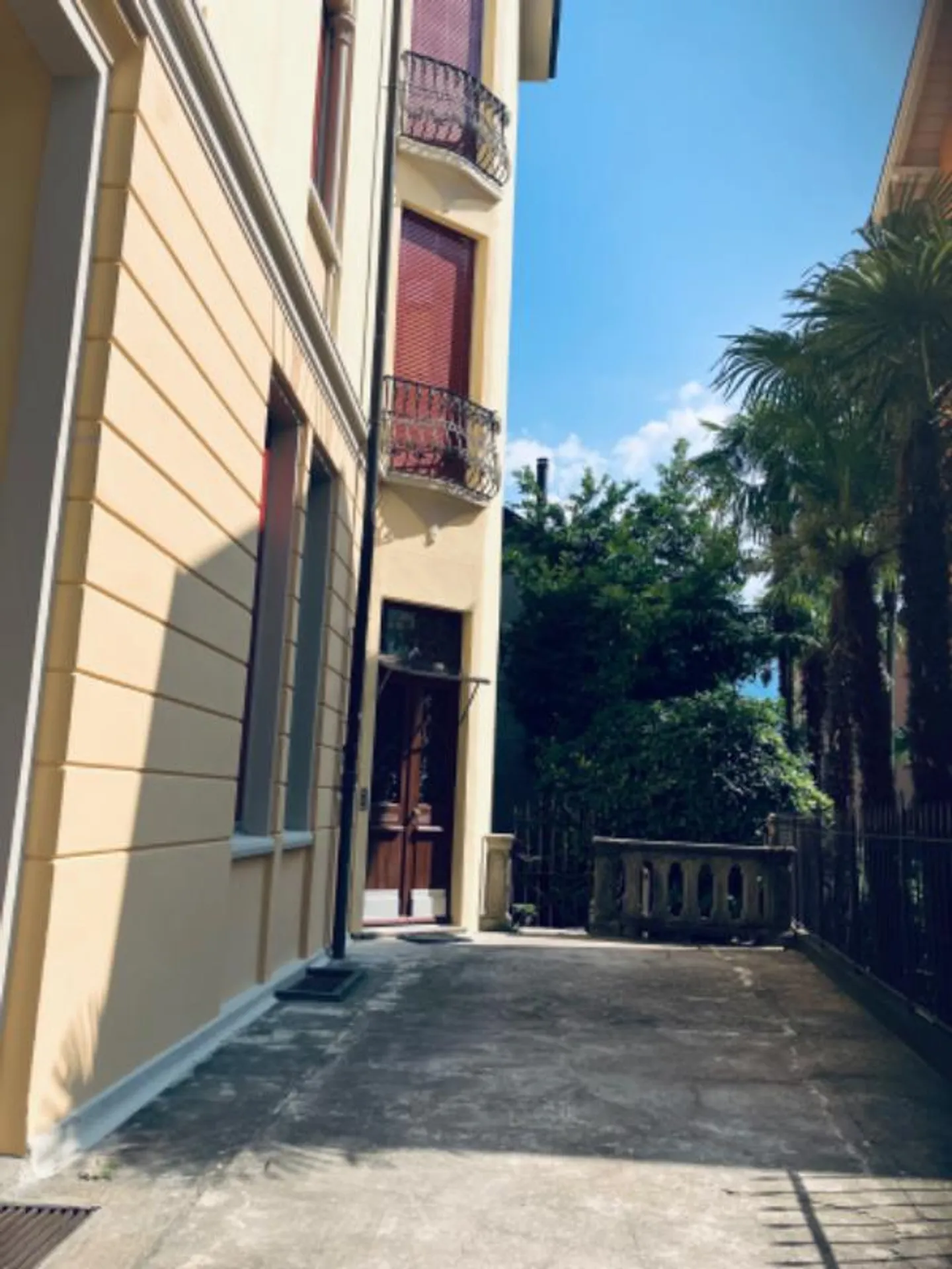 Maison multifamiliale de 16 chambres - Photo 2 sur 5