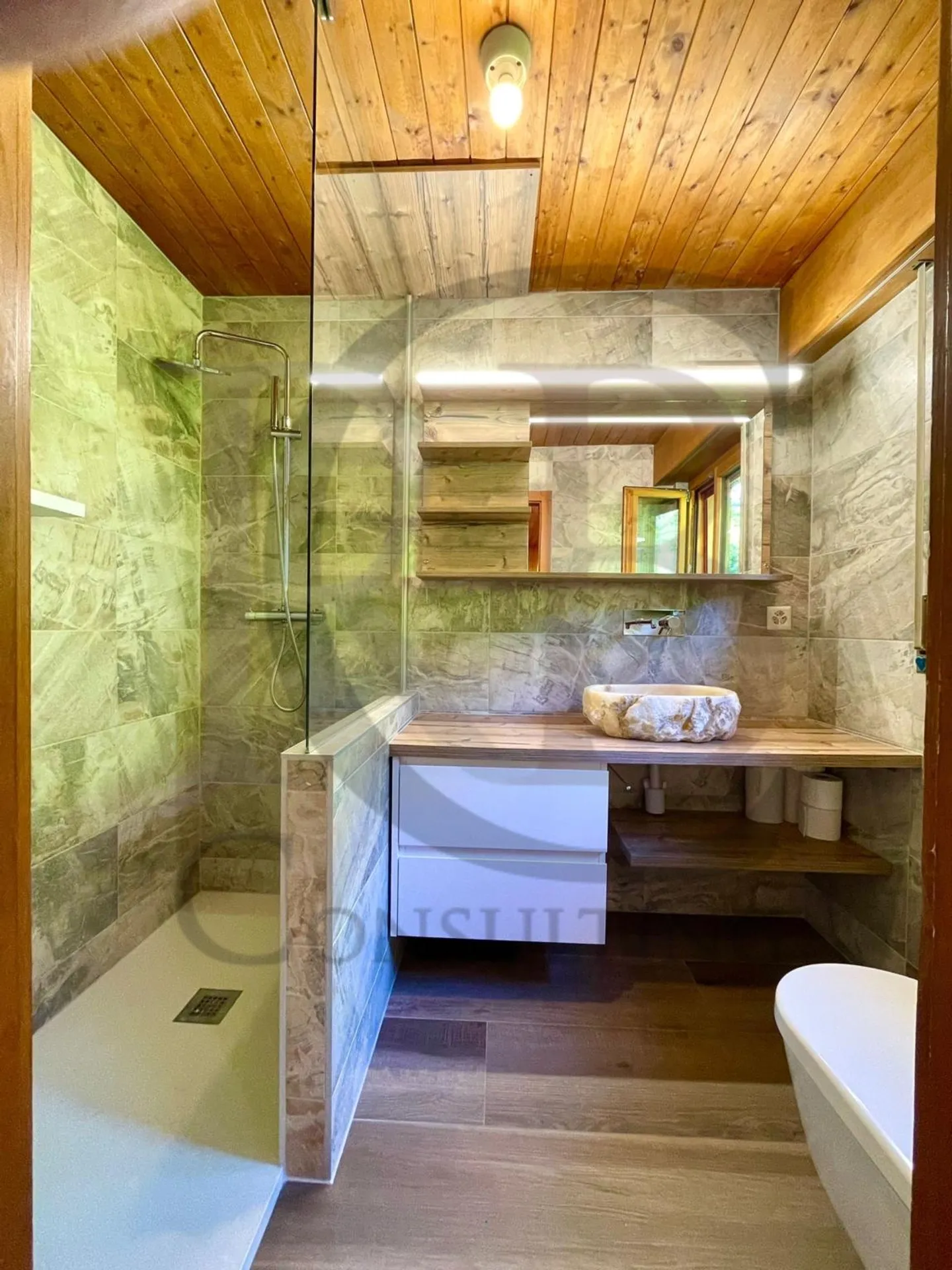 Charming Chalet for Sale in Veysonnaz as a Secondary Residence - Photo 8 of 8