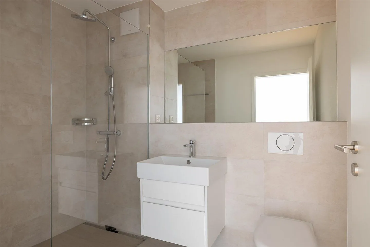 Vivere con comfort contemporaneo - Foto 4 di 11