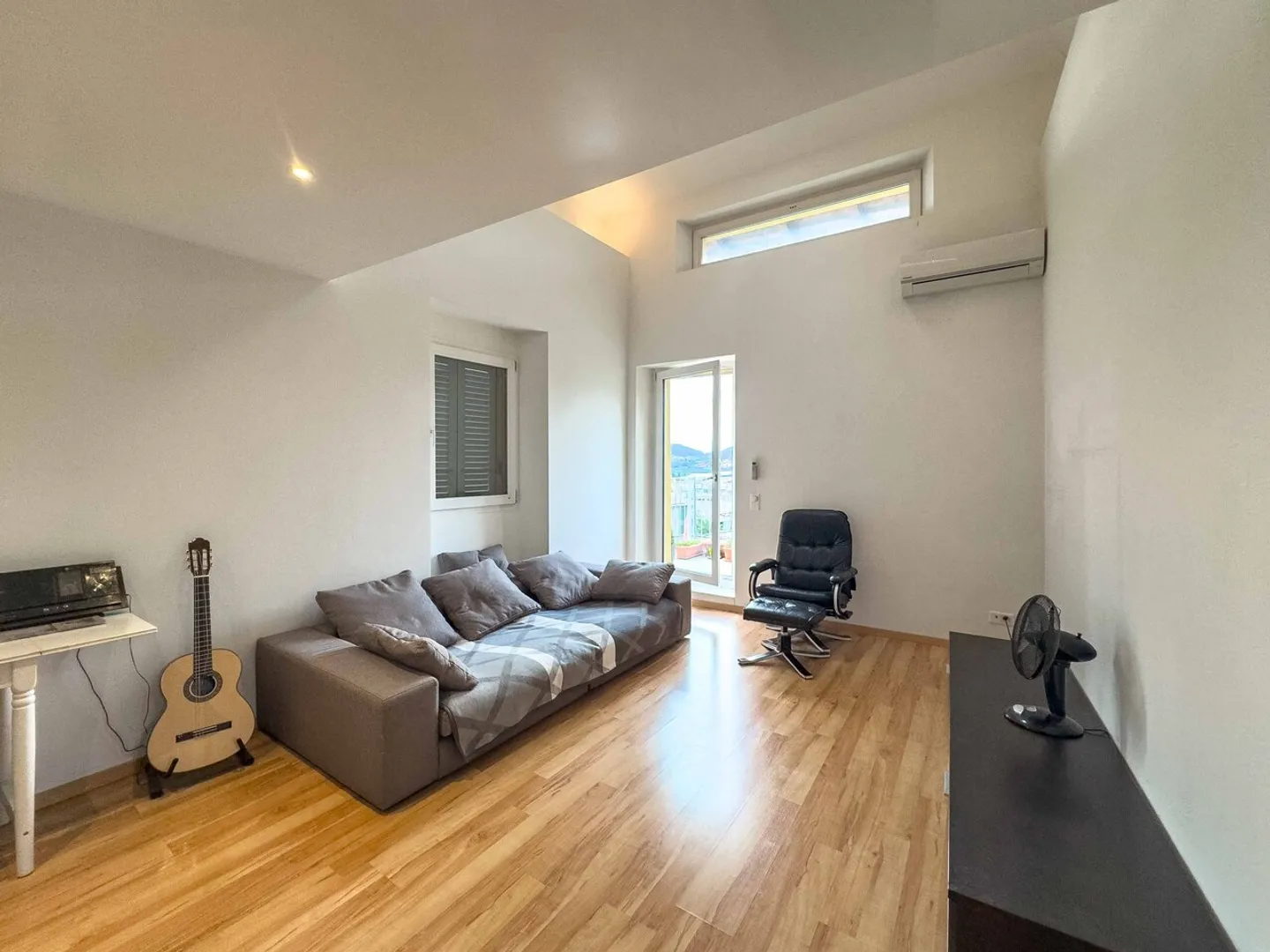 Ampio e caratteristico loft duplex di 2.5 locali a Castel San Pietro
  - Foto 1 di 6