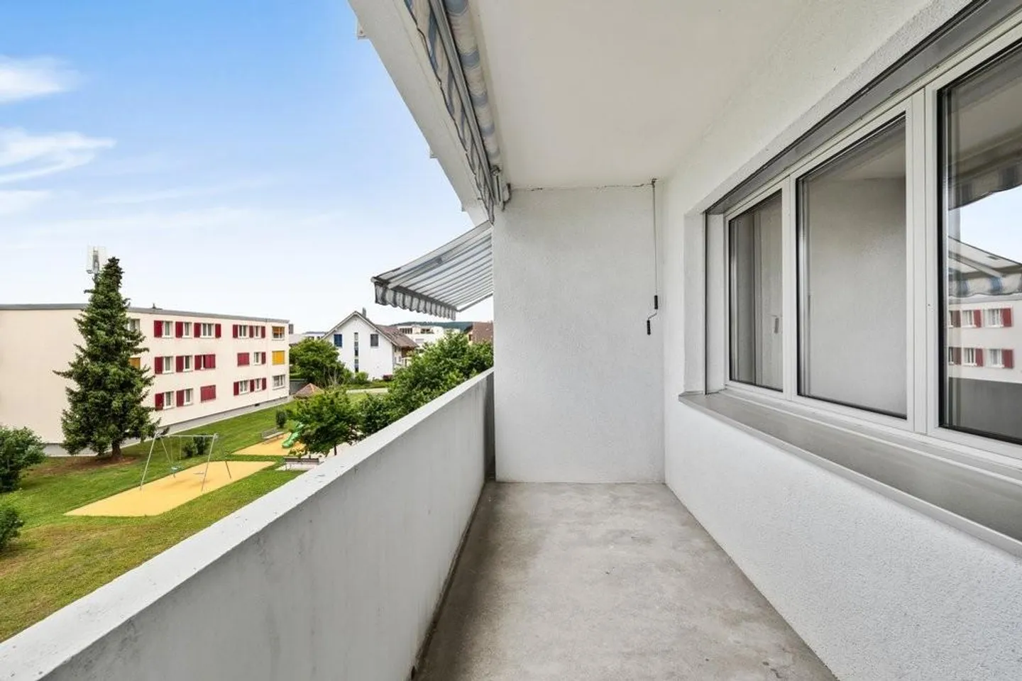 RENT WITHOUT DEPOSIT - Apartment with a beautiful view of greenery - Photo 6 of 8