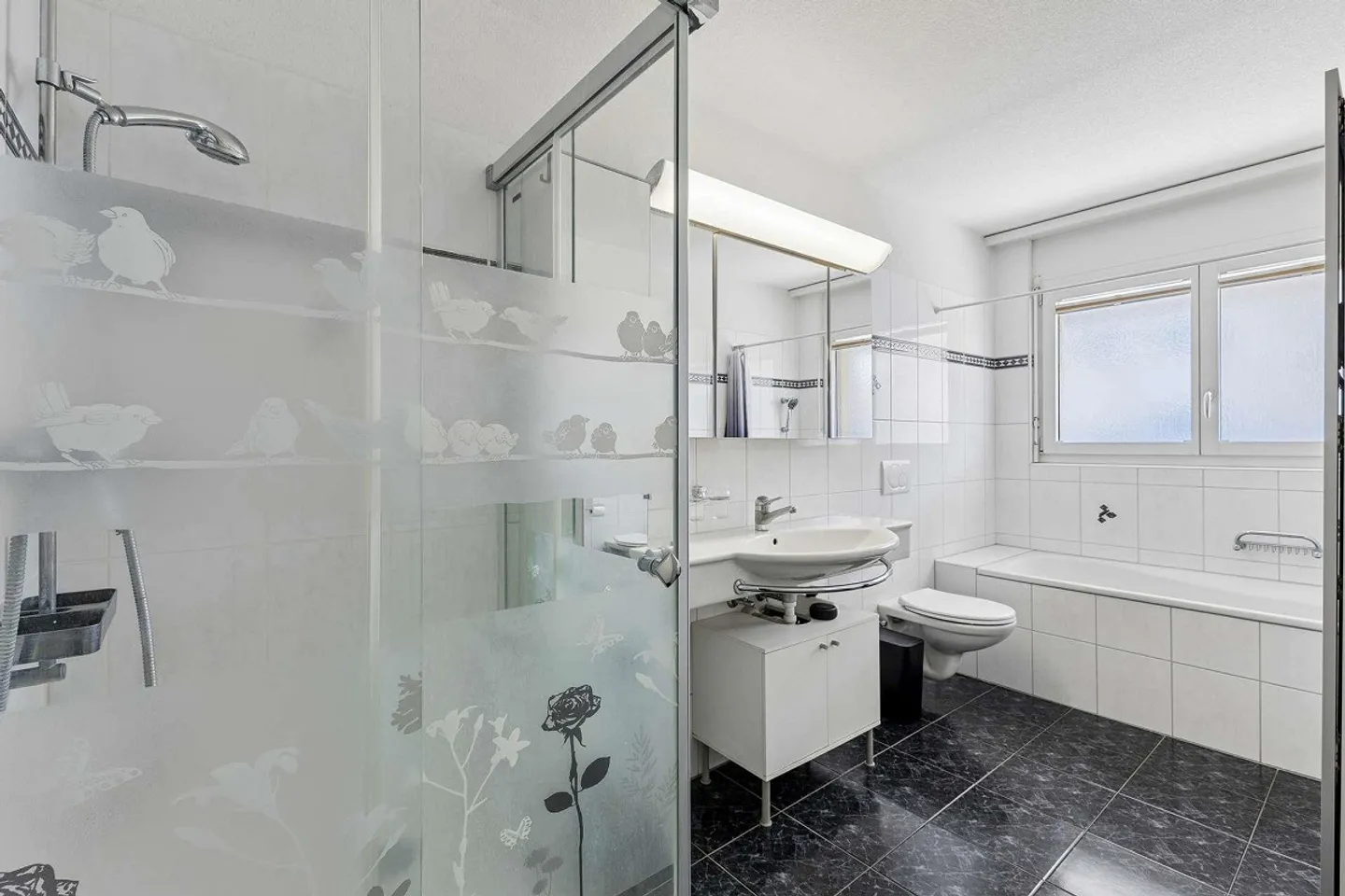 Appartamento maisonette di 3,5 stanze con giardino a Grafstal, vivere come in una casa unifamiliare - Foto 7 di 13