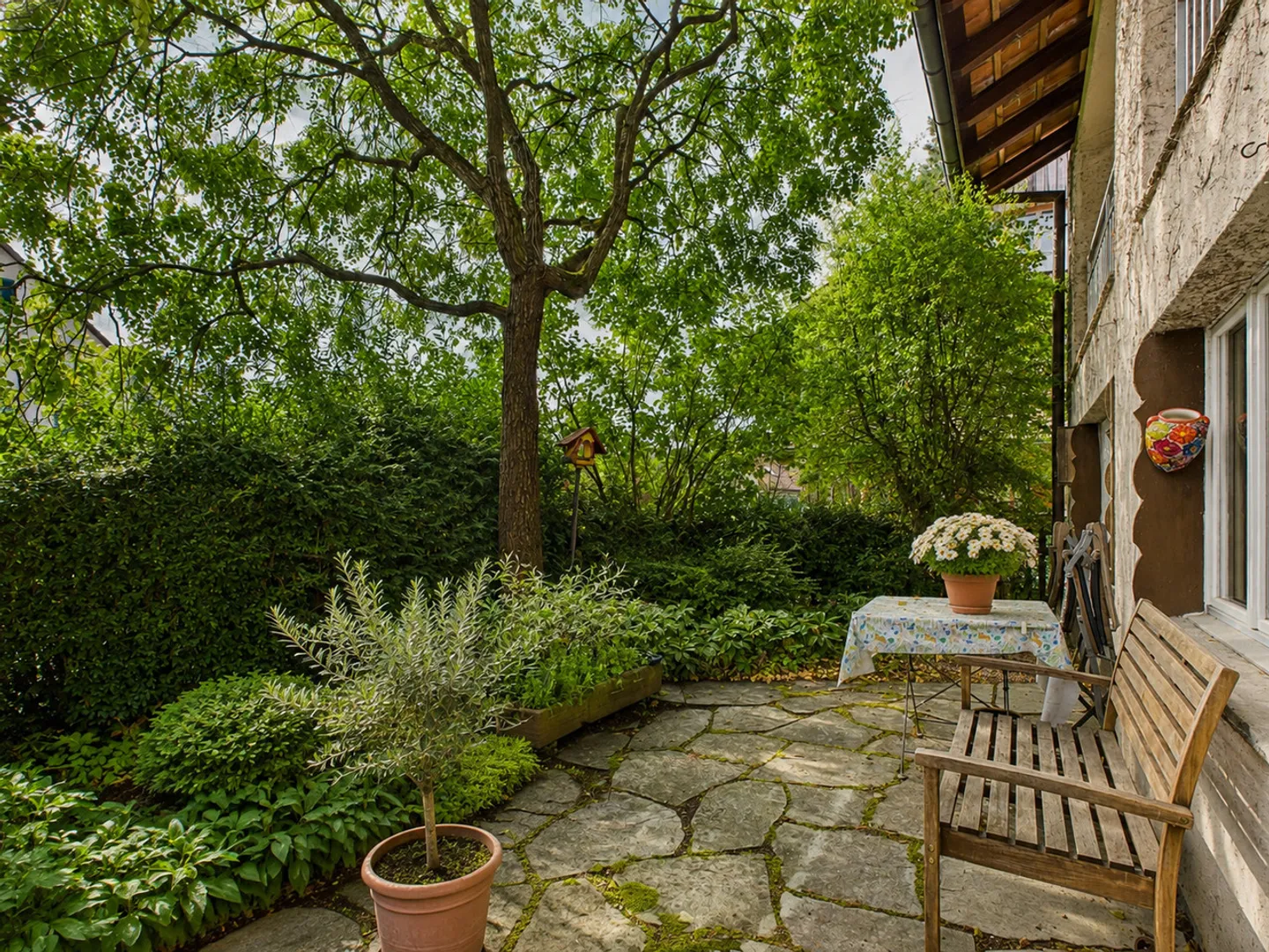 Charmante maison individuelle de 6,5 pièces avec vue sur la montagne, Freudwil - Photo 10 sur 13