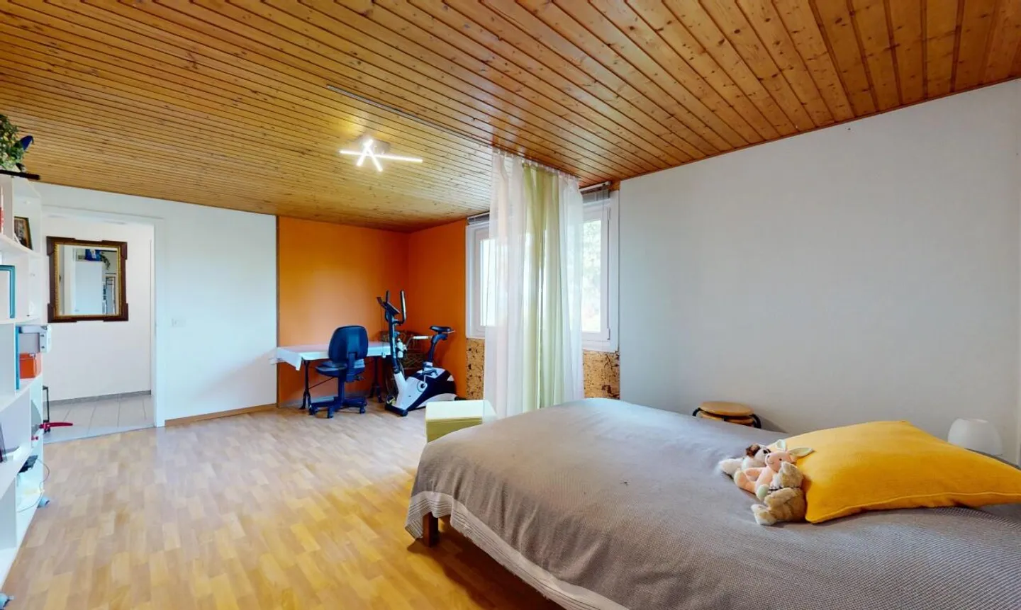 A family home bathed in light, between Fribourg and Payerne - Photo 12 of 13