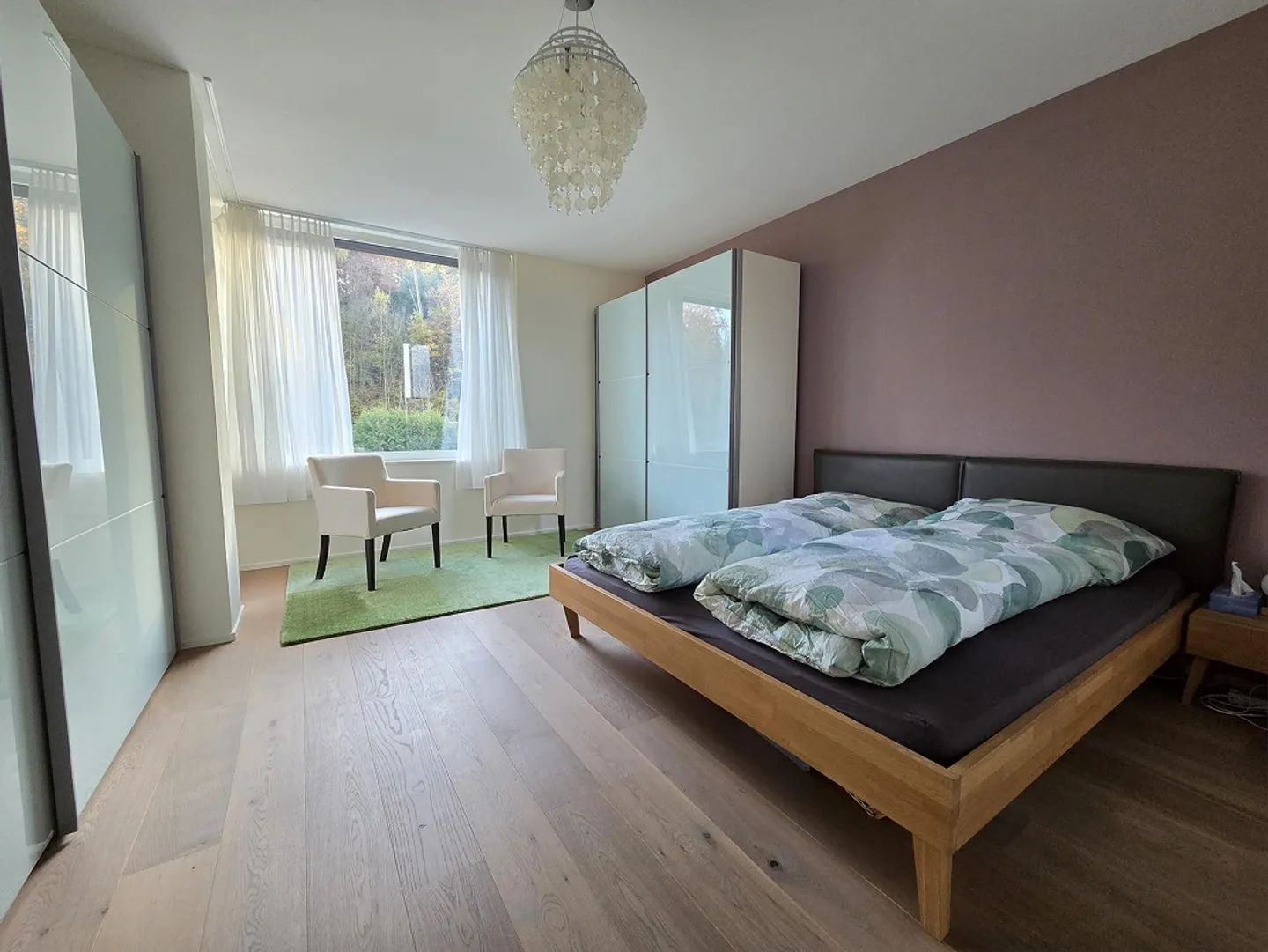 Comfort and Style at the Edge of the Forest - Photo 11 of 25