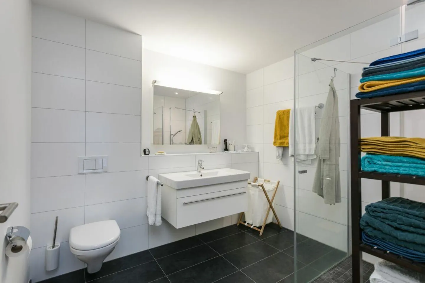 Very central and modern 2.5-room apartment - Photo 8 of 11
