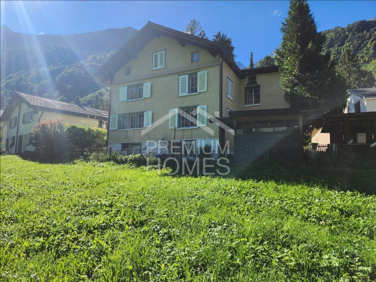 Casa familiare doppia tradizionale e rustica - Foto 1 di 7