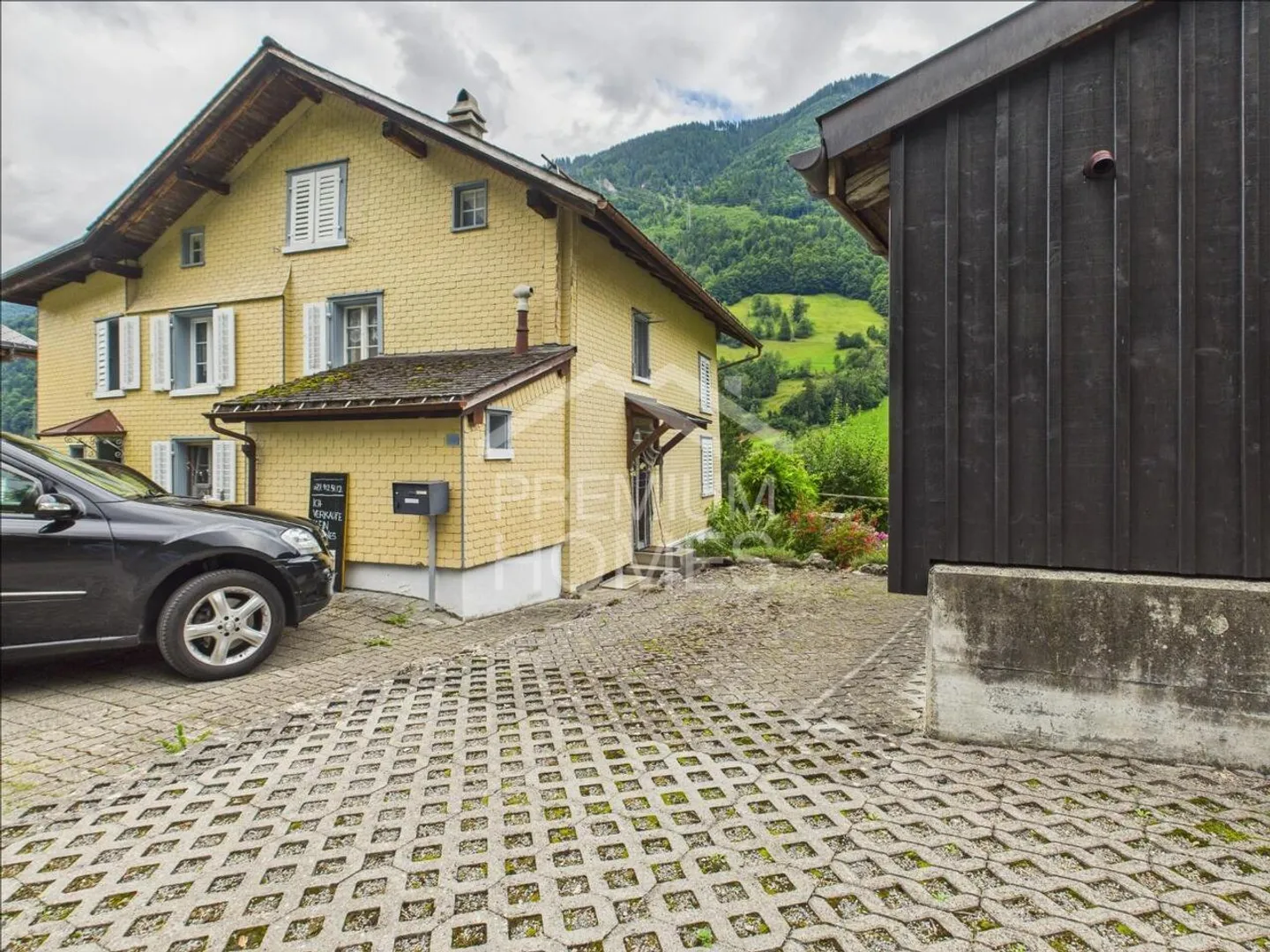 Casa familiare doppia tradizionale e rustica - Foto 4 di 7