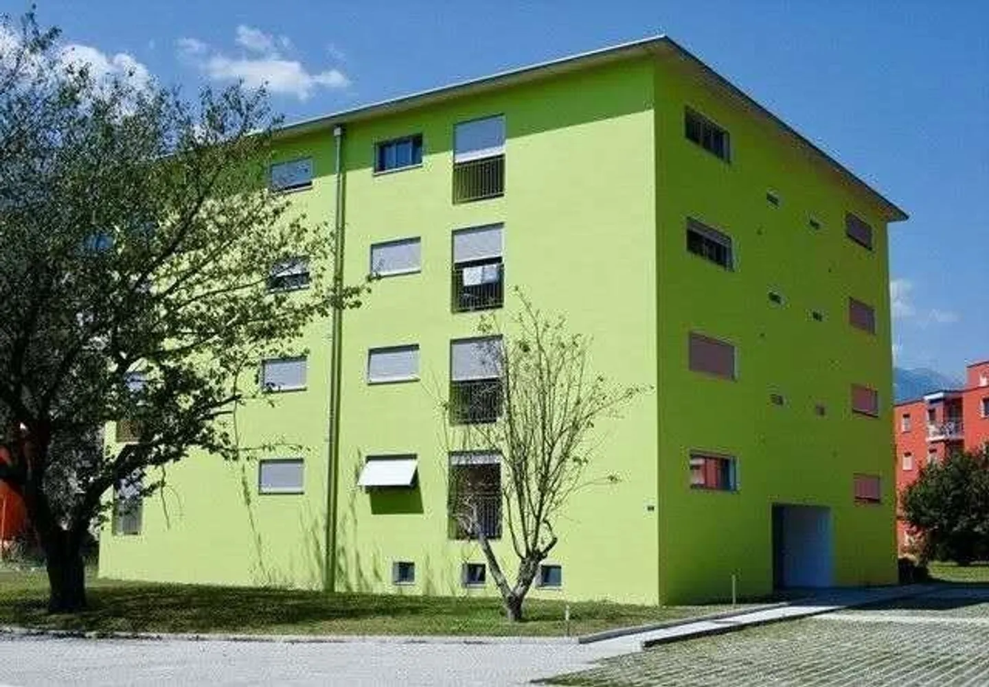 Appartamento 3.5 locali con balcone a Castione - Foto 1 di 10