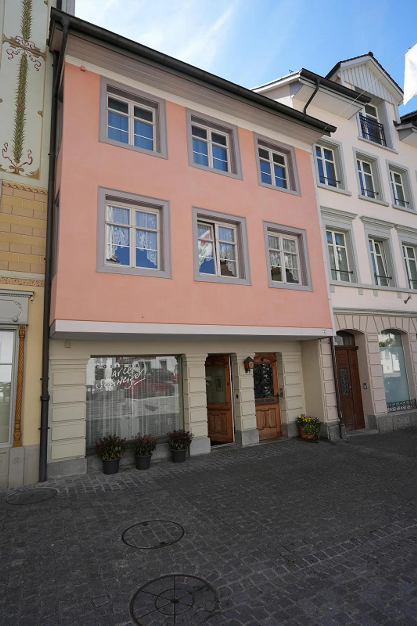 Edificio residenziale/commerciale storico di oltre 100 anni nella città vecchia - Foto 3 di 22