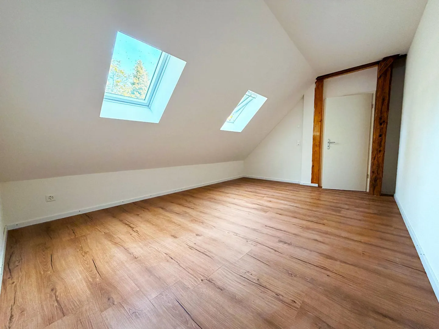 First occupancy: 3.5-room attic apartment with gallery in a quiet location - Photo 10 of 13